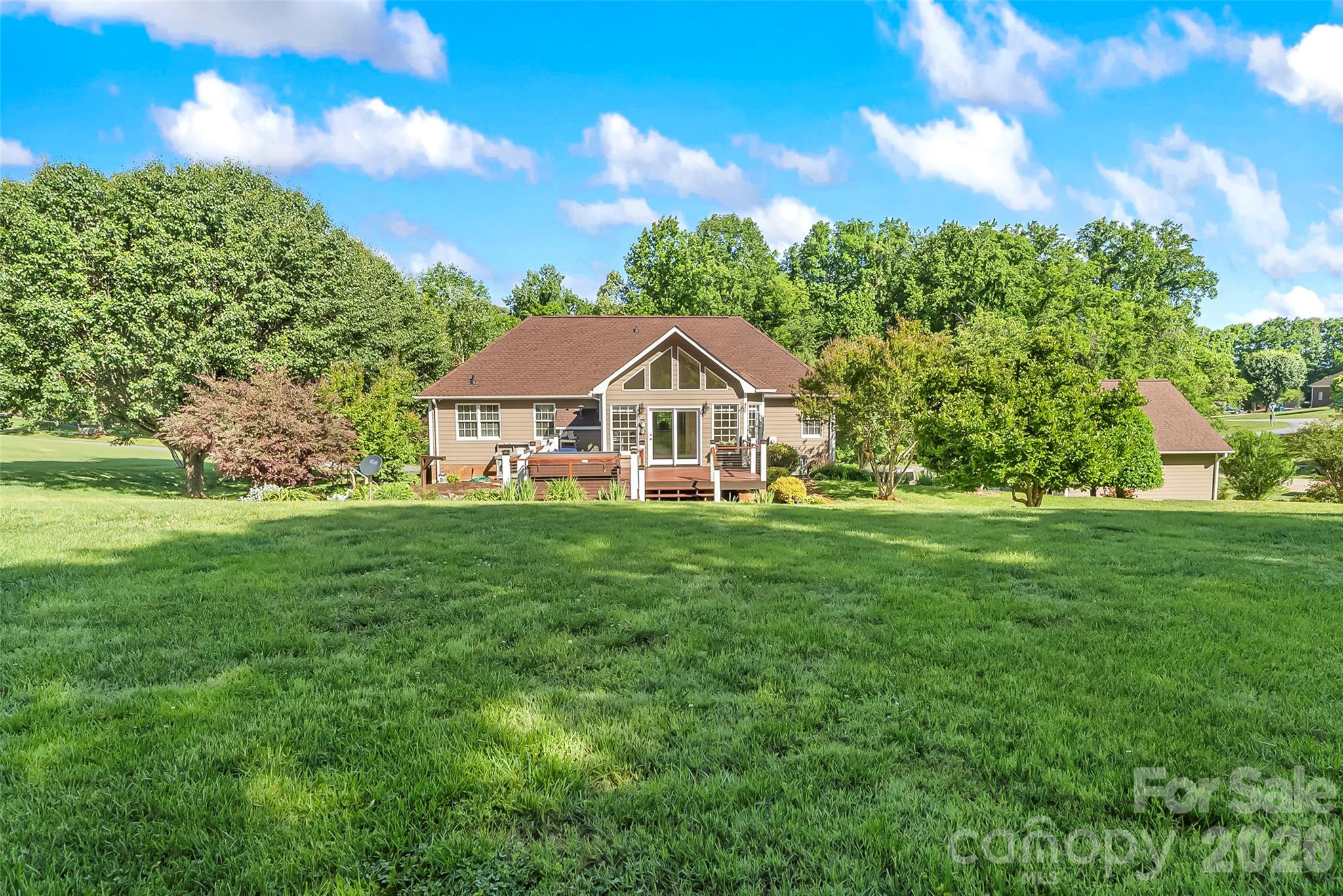 4129 Black Oak Road — Hickory