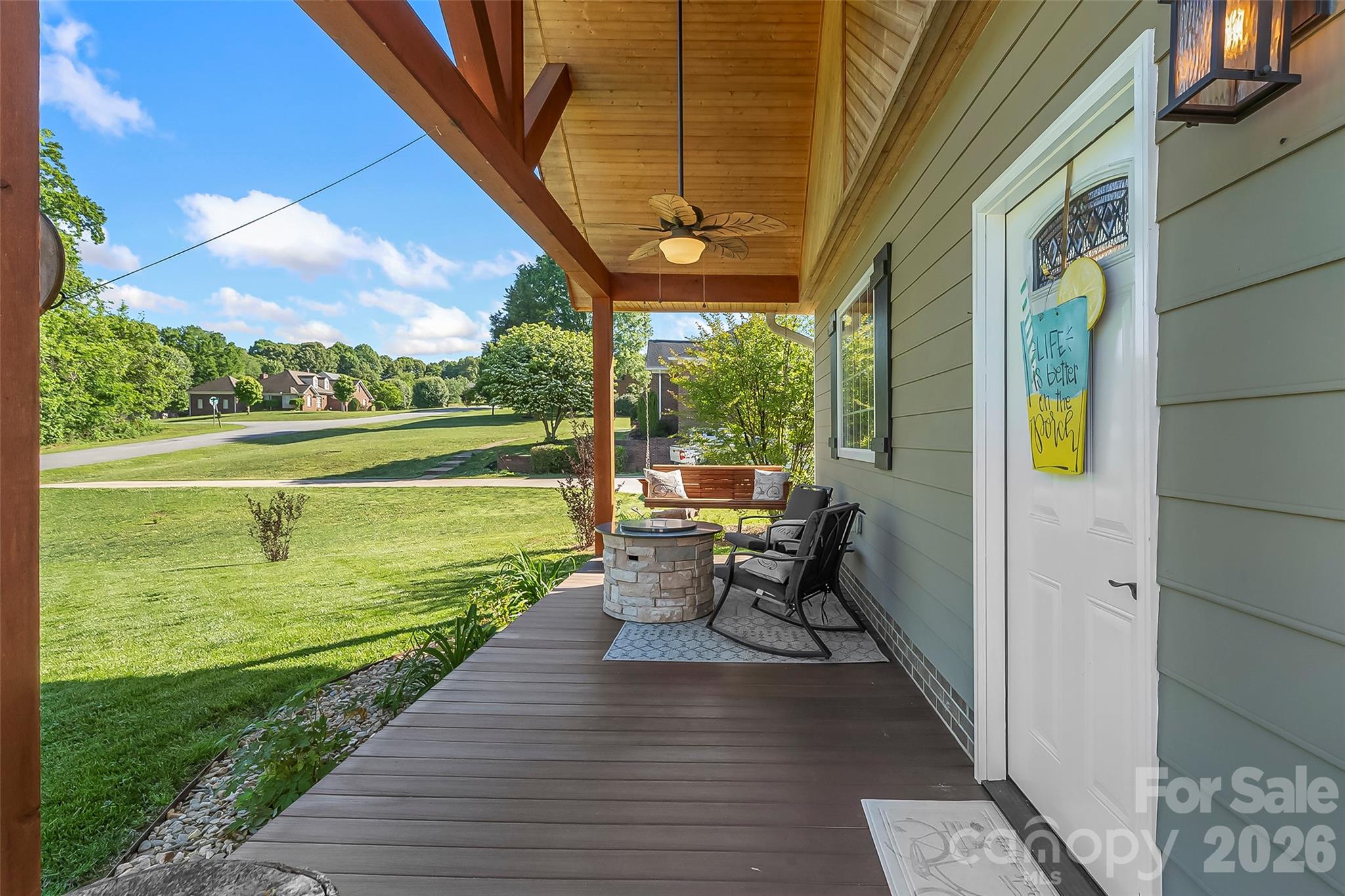 4129 Black Oak Road — Hickory