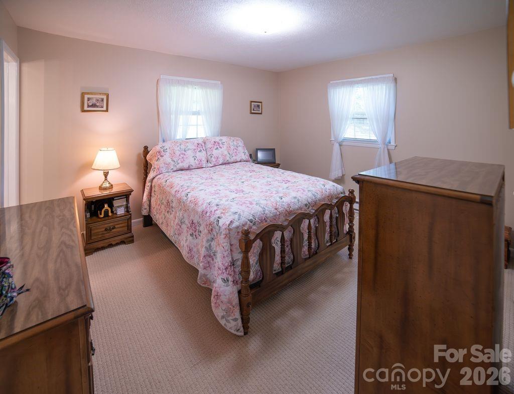 1802 Hopewell Road — Morganton