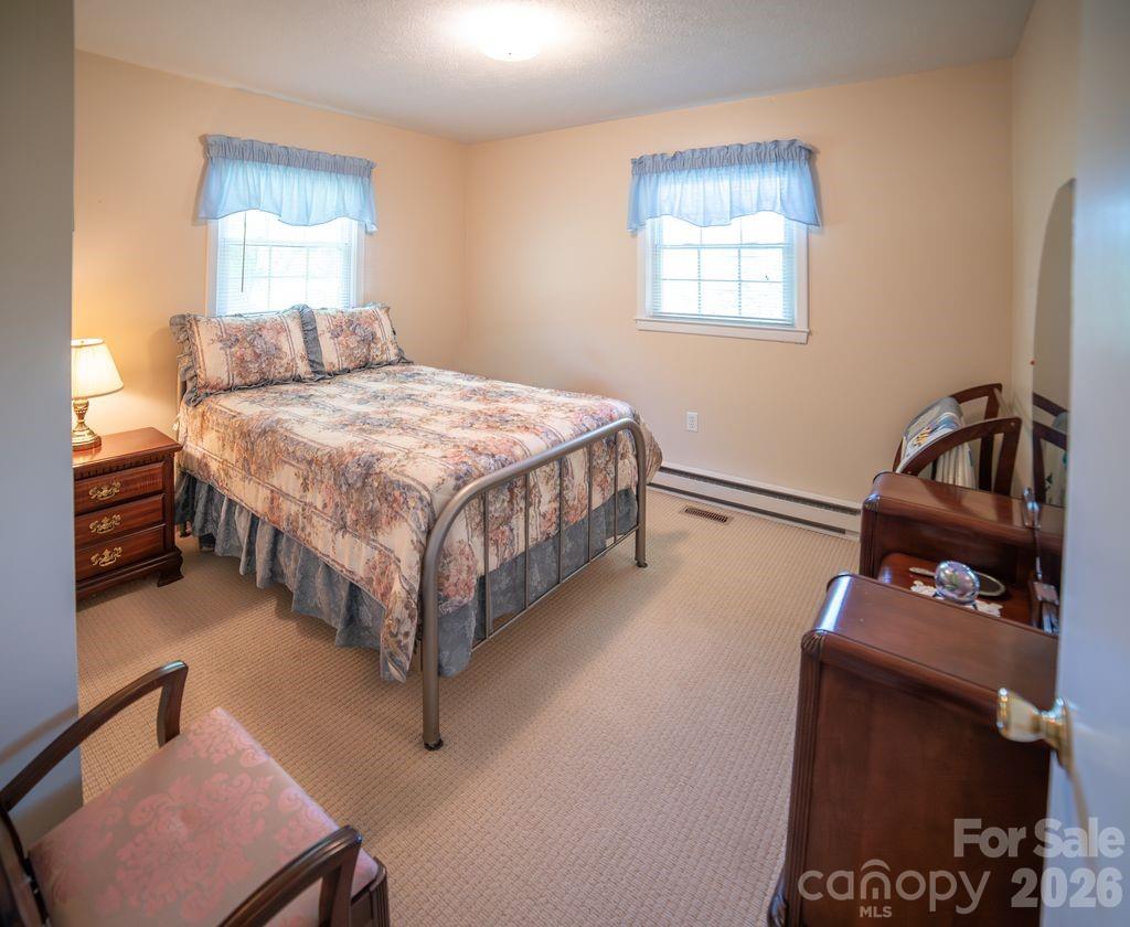 1802 Hopewell Road — Morganton