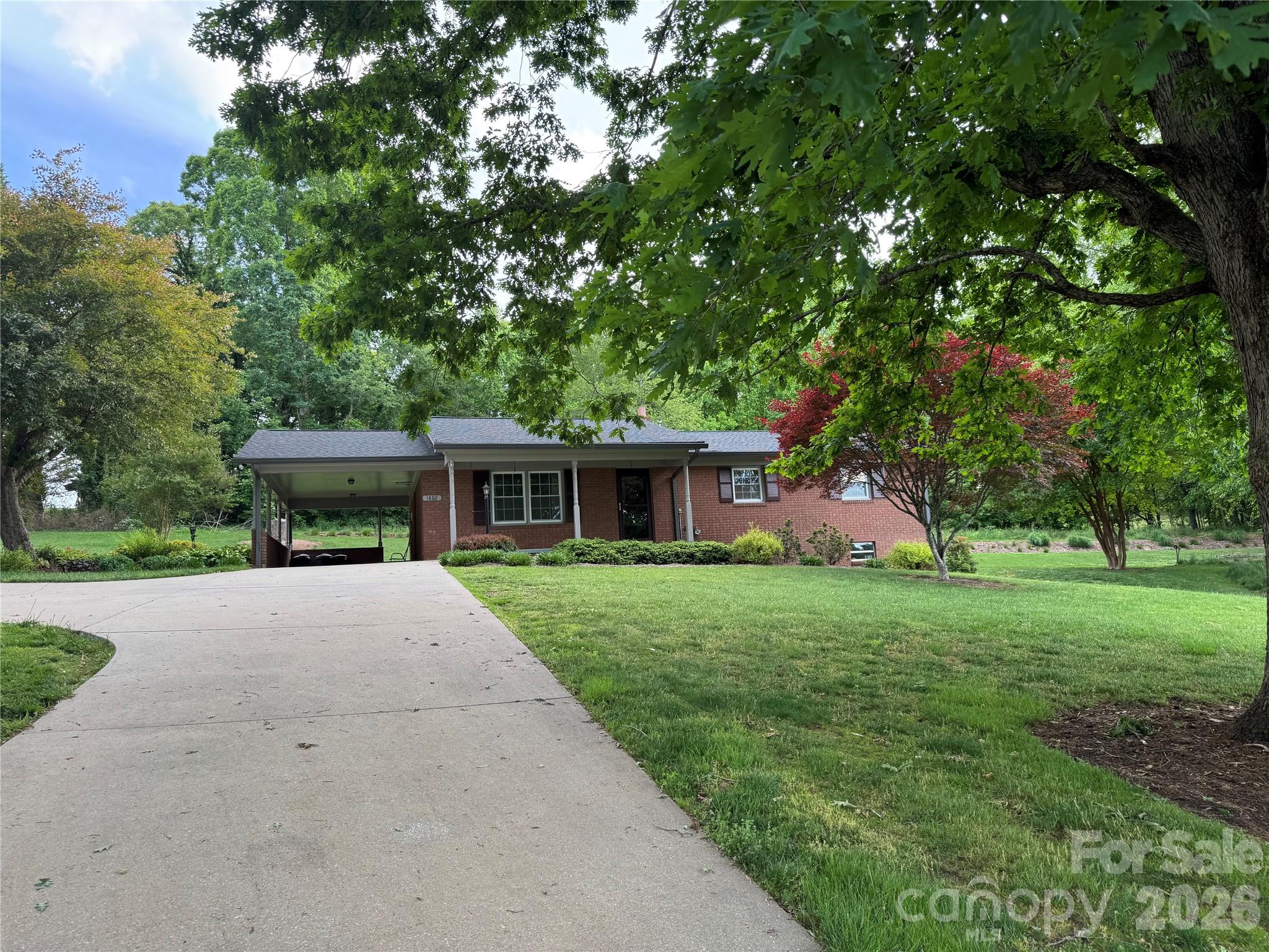 1802 Hopewell Road — Morganton