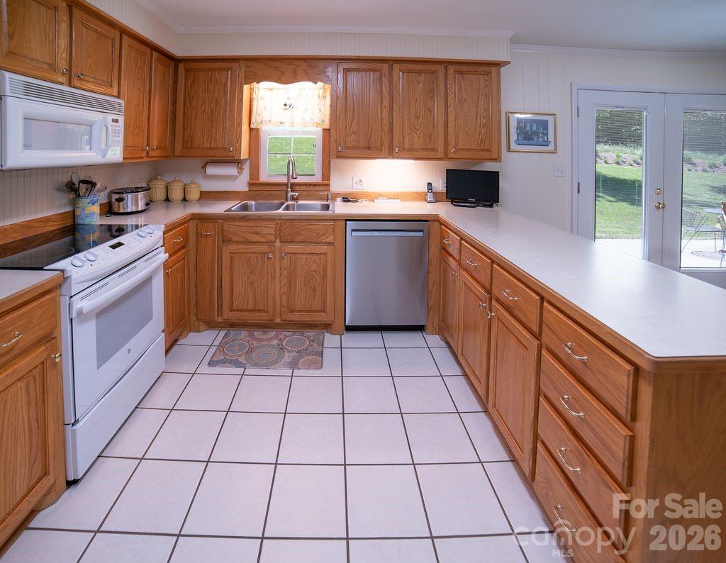 1802 Hopewell Road — Morganton