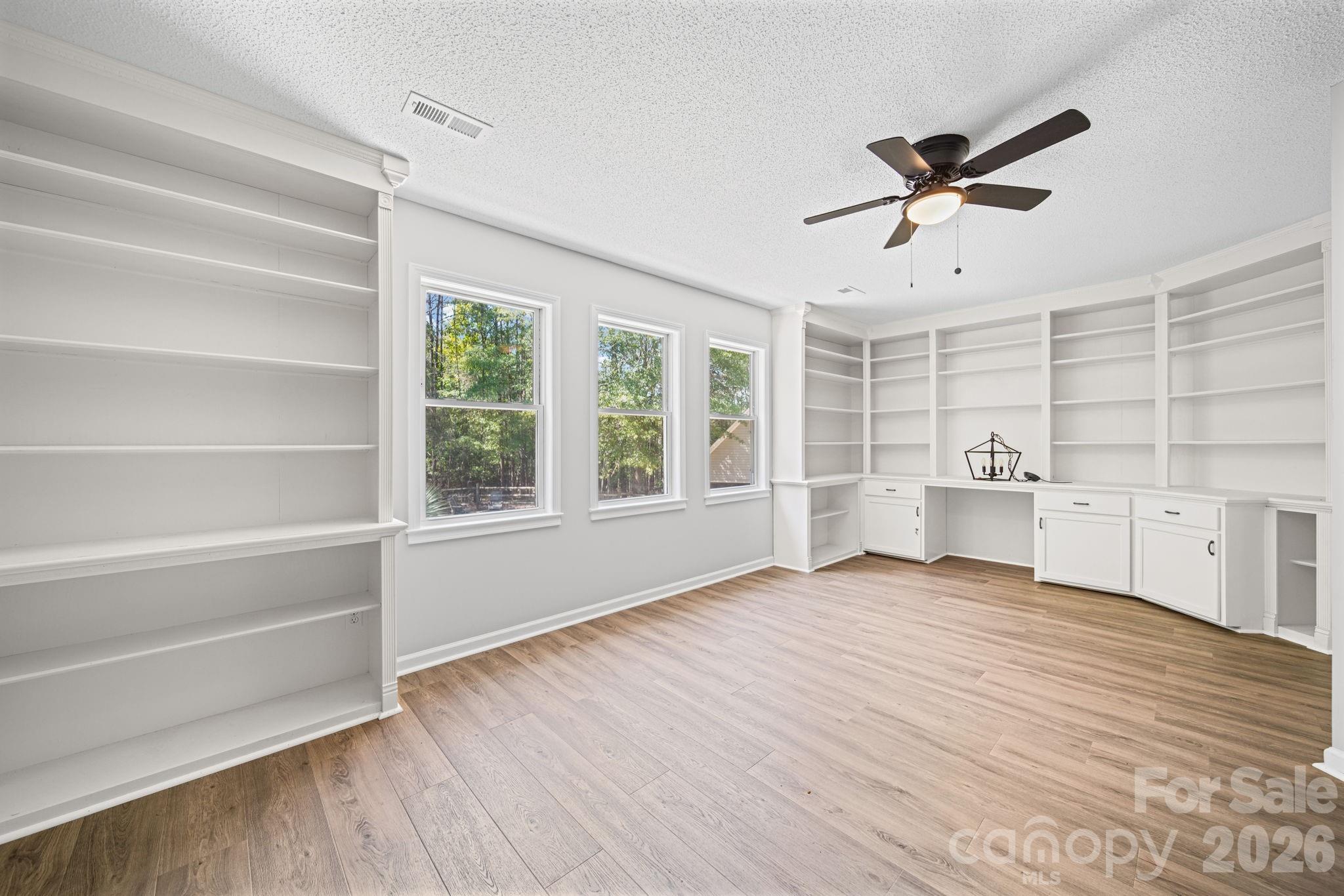 934 Clover Park Drive — Clover