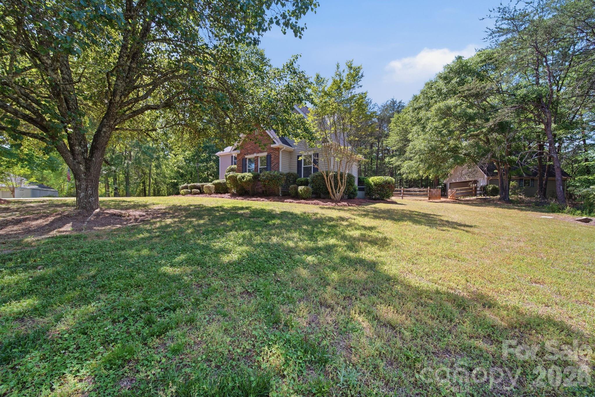 934 Clover Park Drive — Clover
