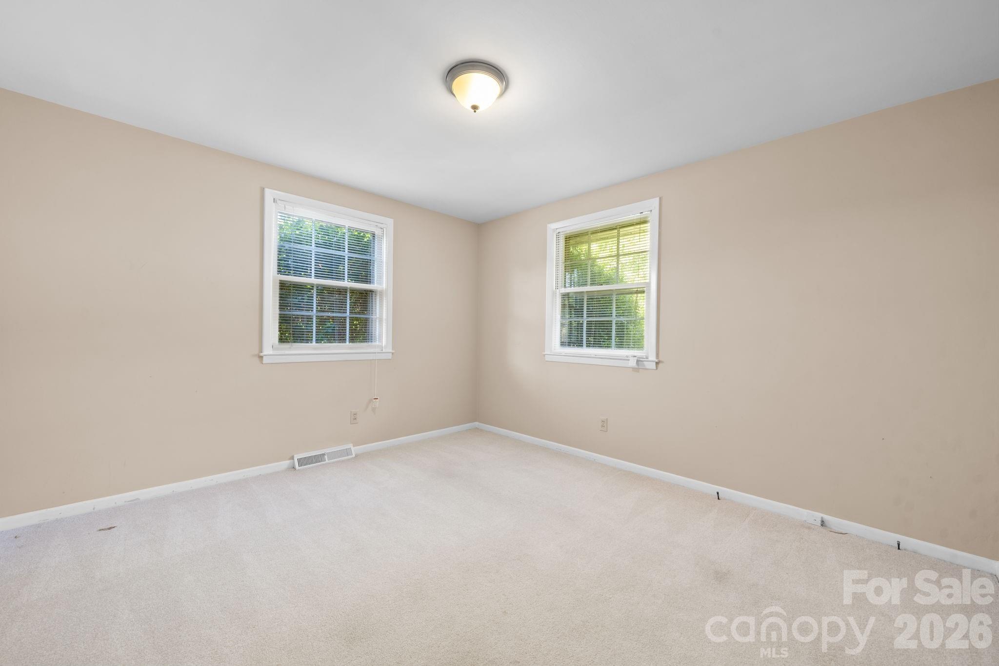 2010 12th Street Drive NW — Hickory