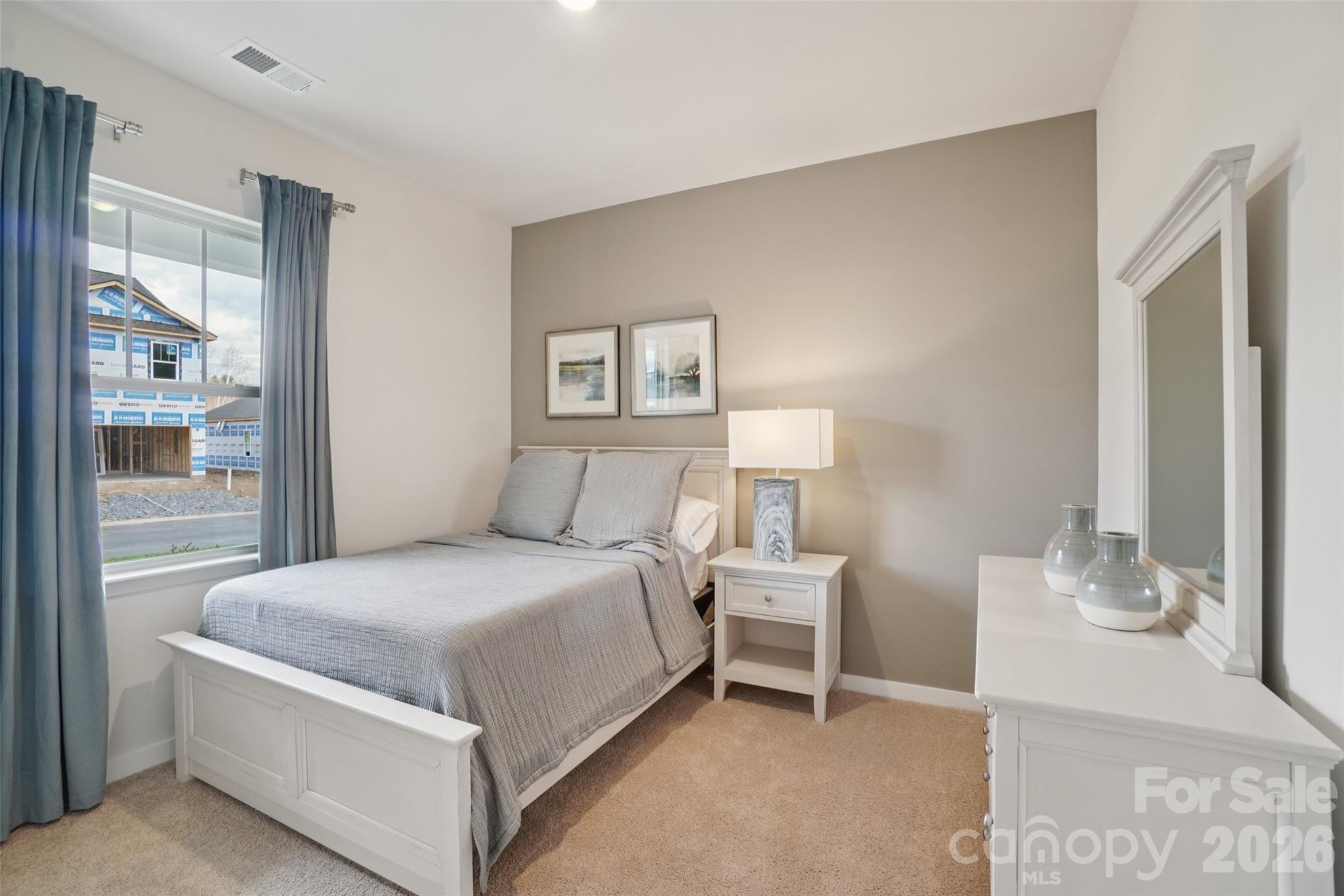 628 Country Oak Drive — Asheville