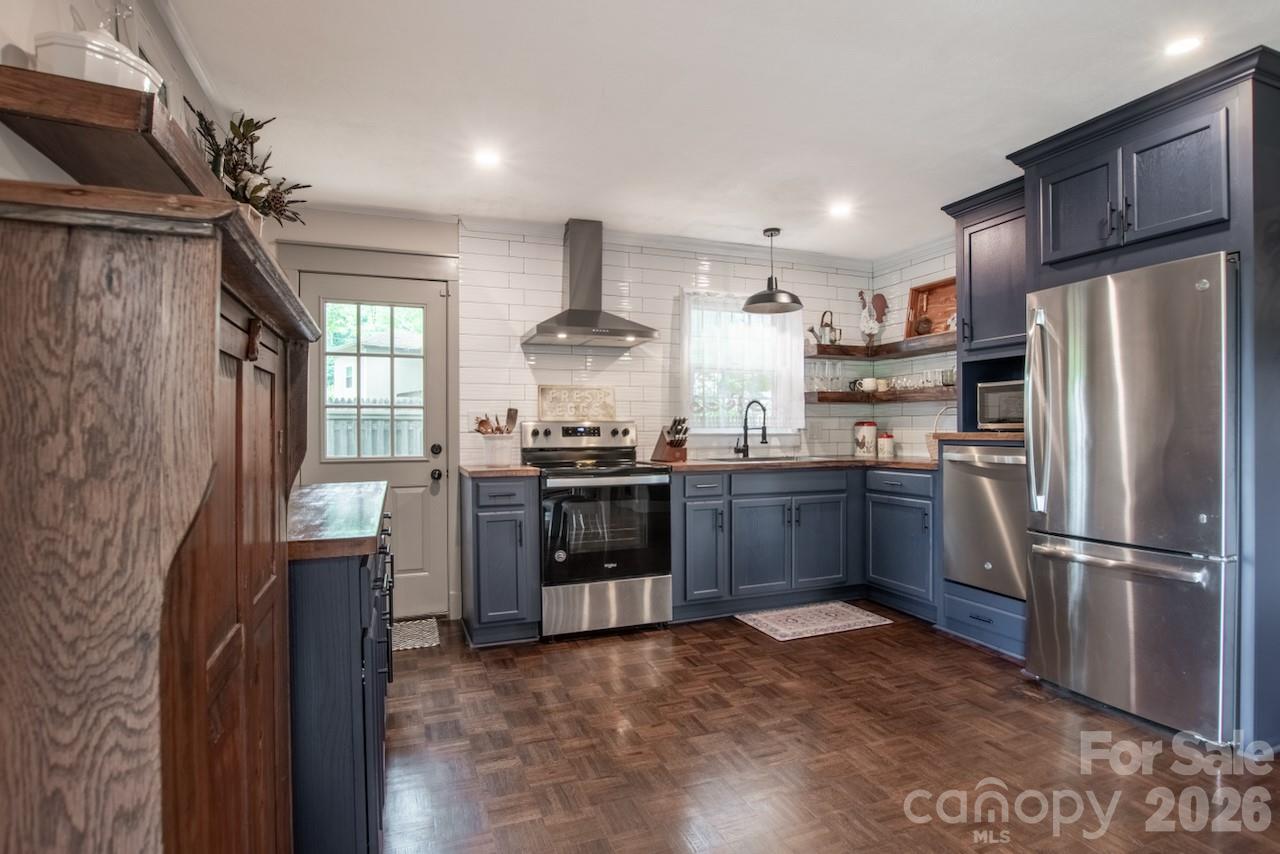 351 Eastwood Drive — Lincolnton