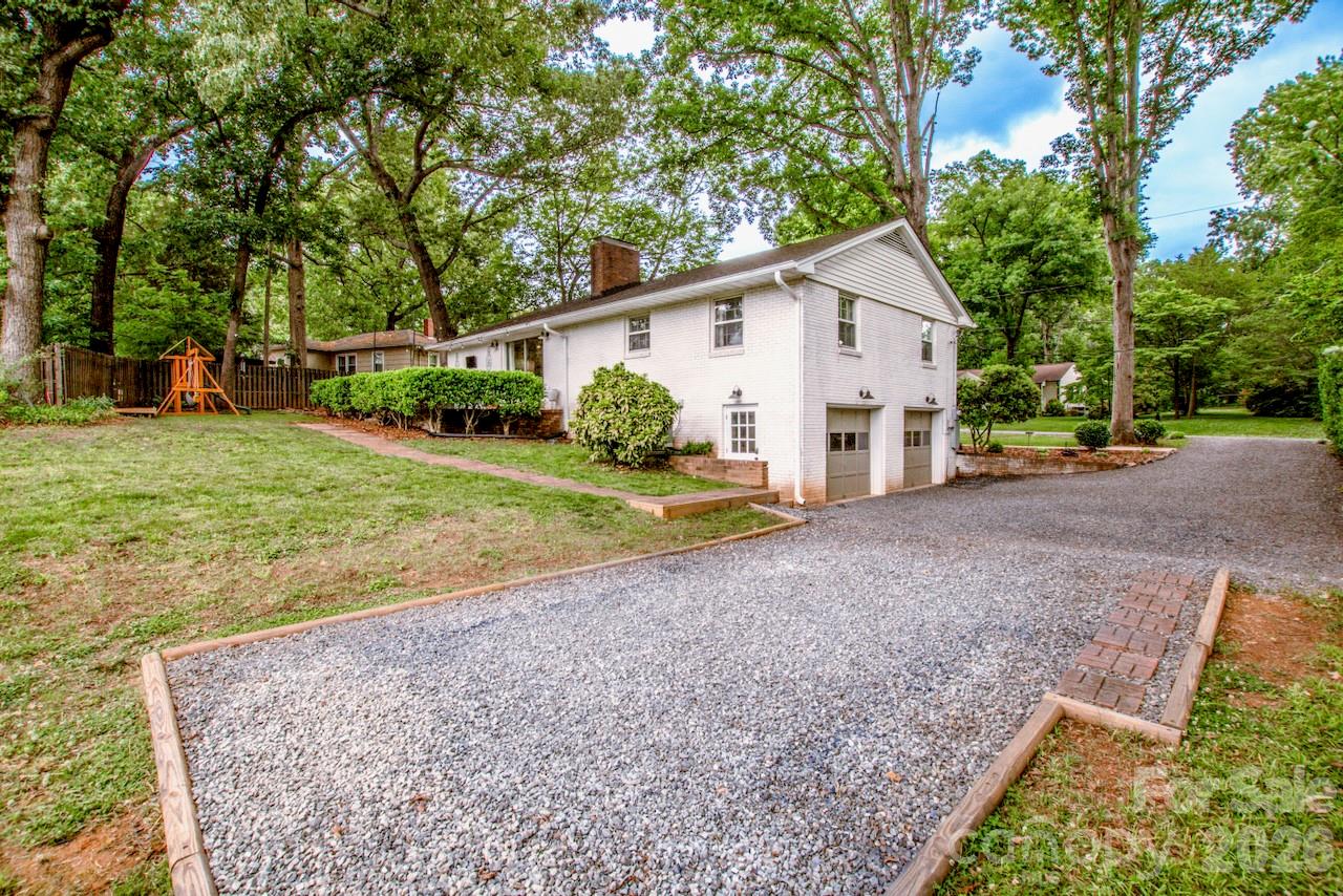 351 Eastwood Drive — Lincolnton