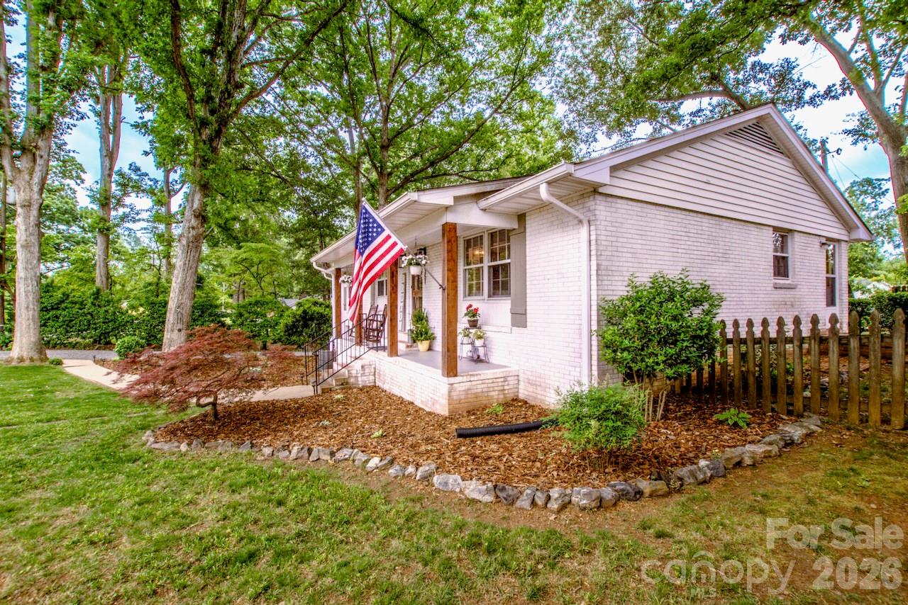 351 Eastwood Drive — Lincolnton