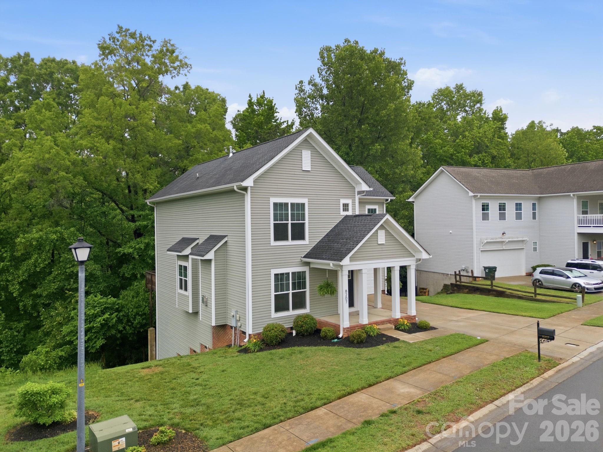 8207 Dumphries Drive — Huntersville
