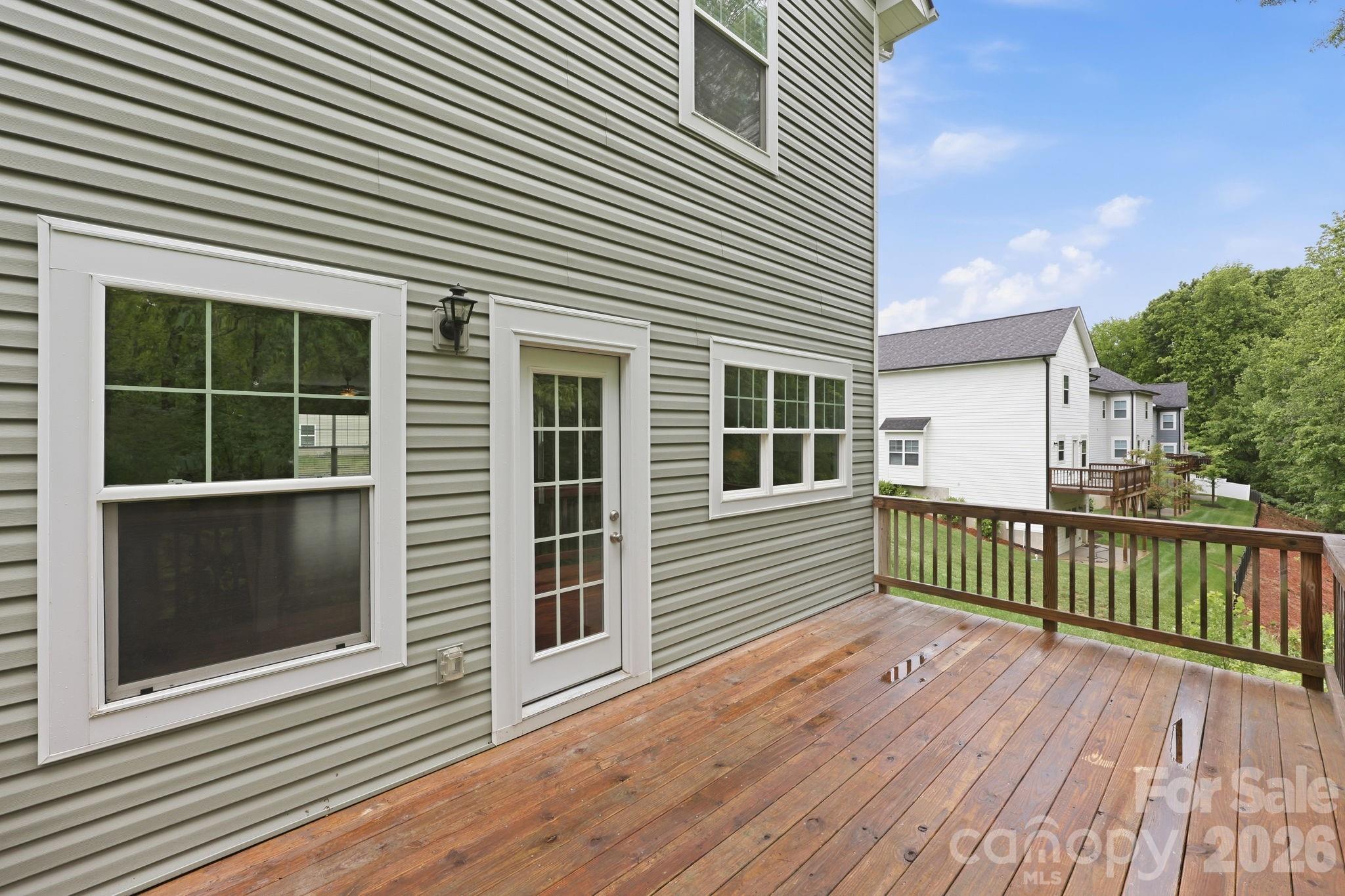 8207 Dumphries Drive — Huntersville