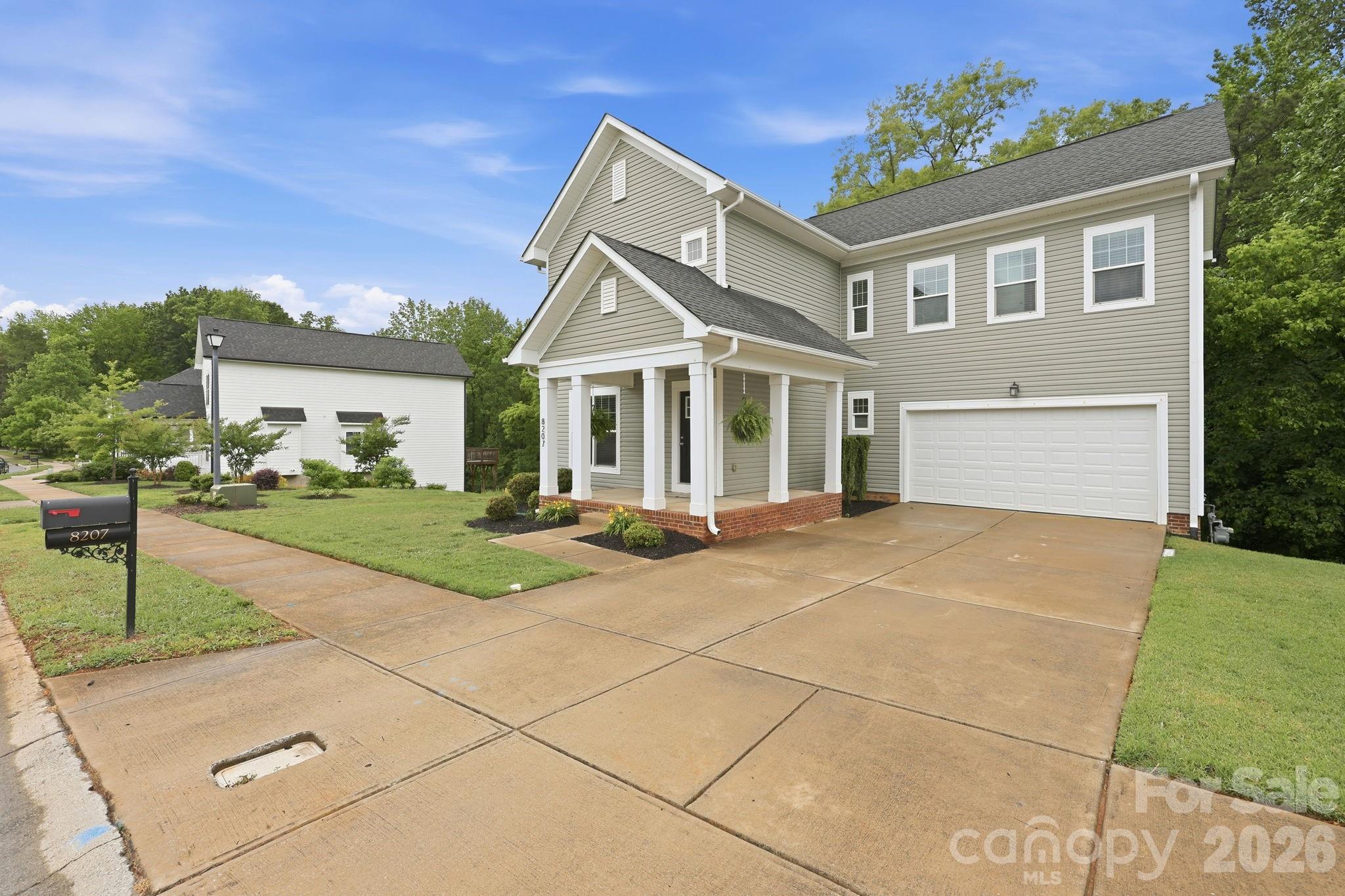 8207 Dumphries Drive — Huntersville