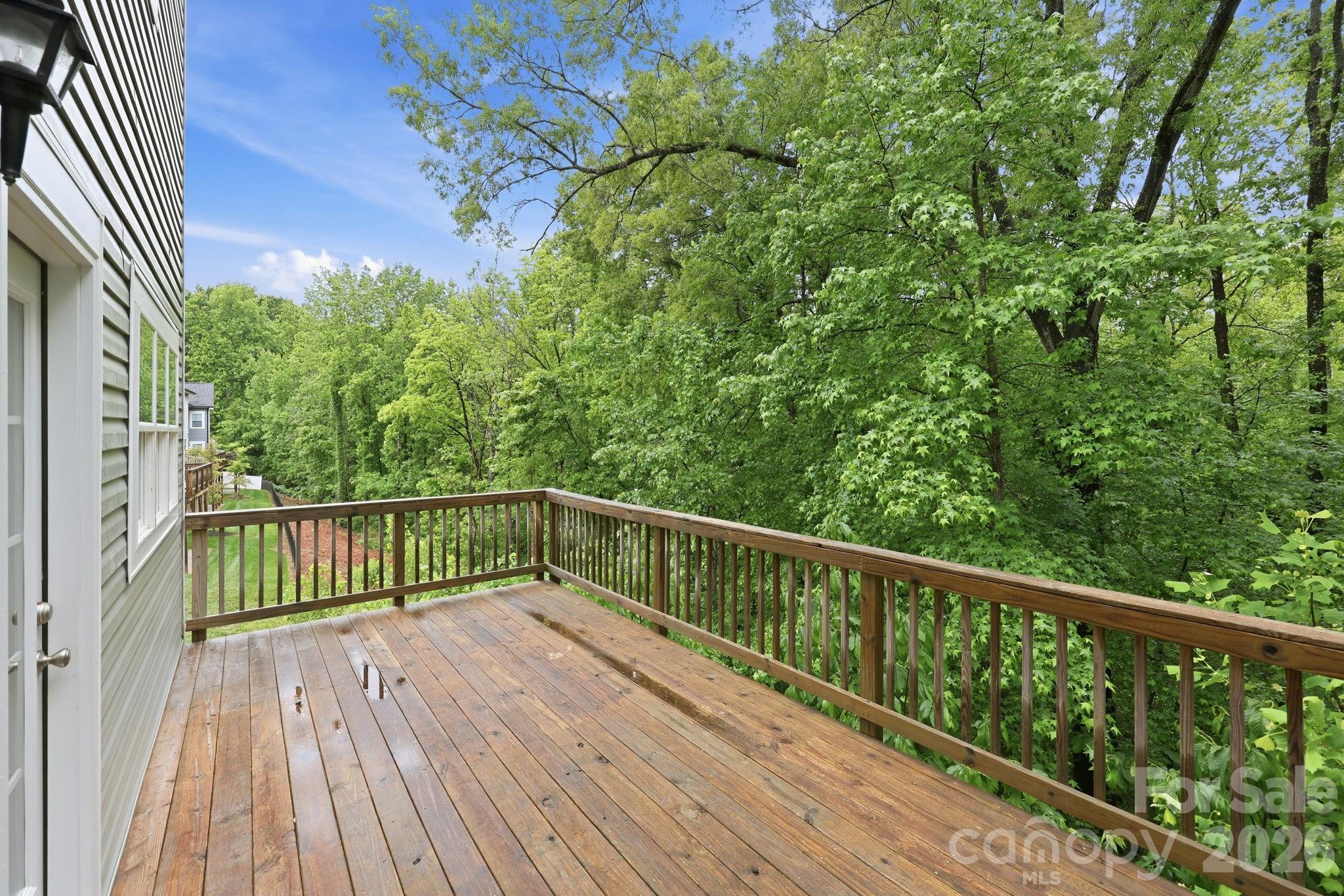 8207 Dumphries Drive — Huntersville