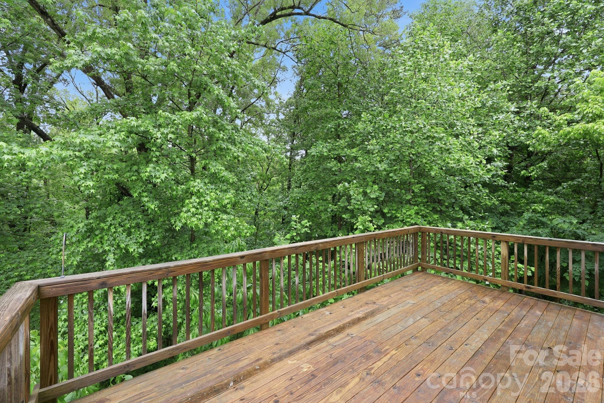 8207 Dumphries Drive — Huntersville
