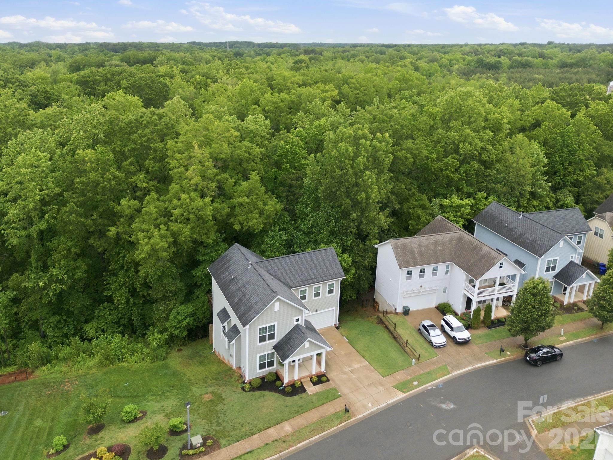8207 Dumphries Drive — Huntersville