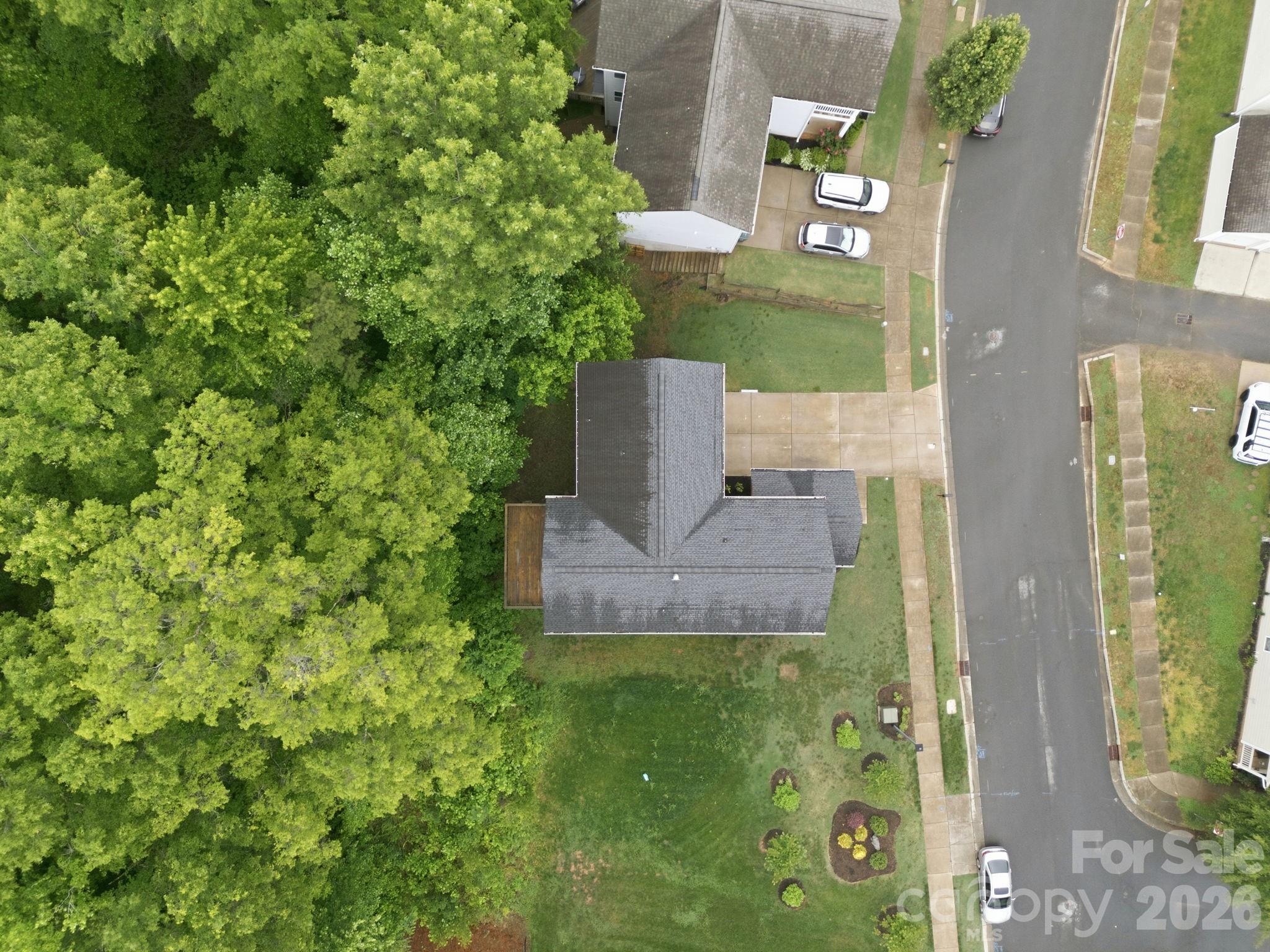 8207 Dumphries Drive — Huntersville