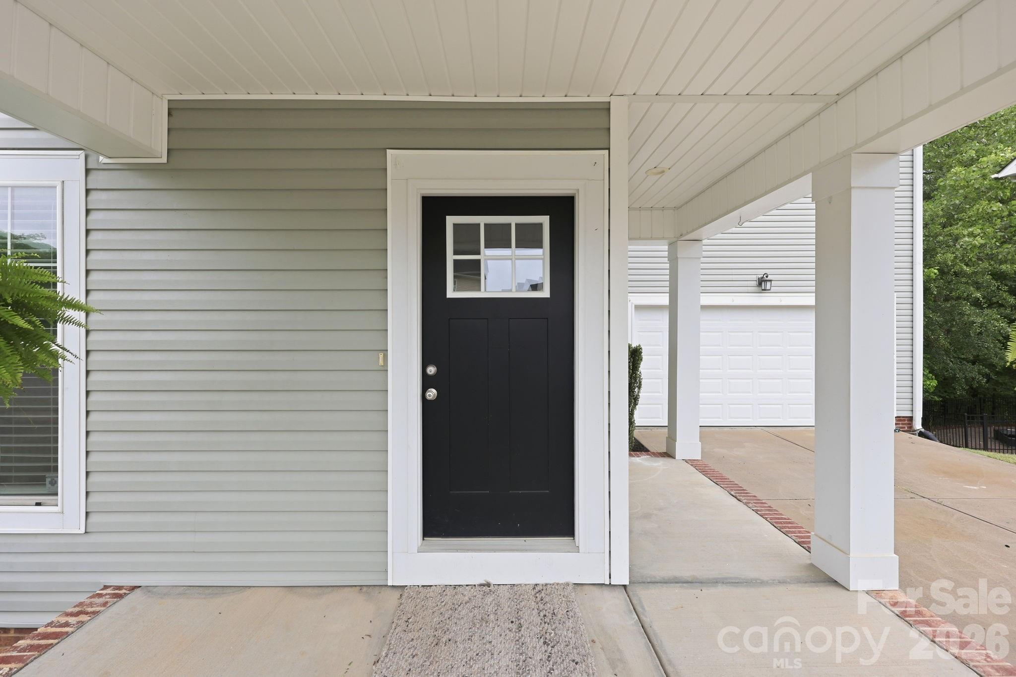 8207 Dumphries Drive — Huntersville
