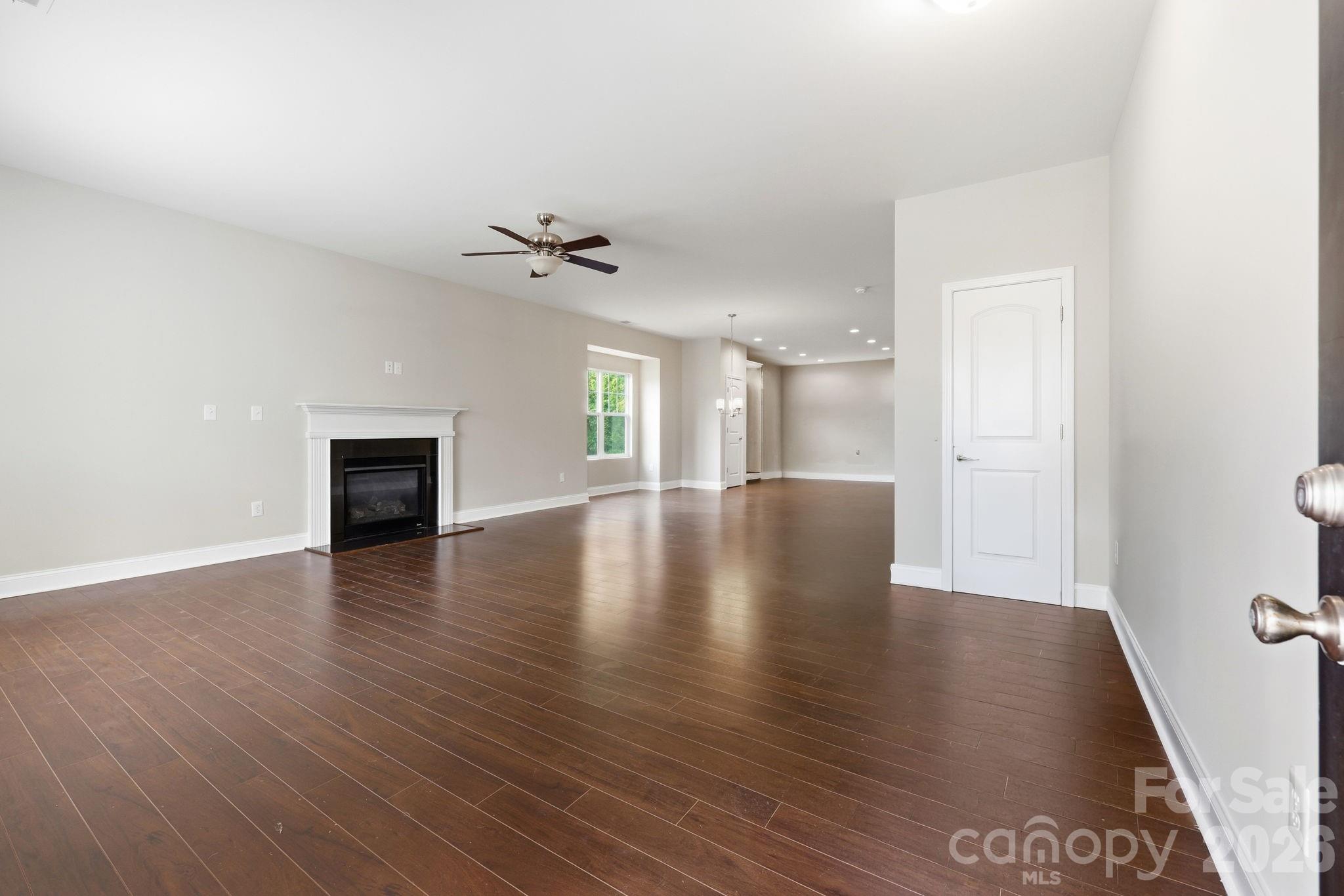 8207 Dumphries Drive — Huntersville