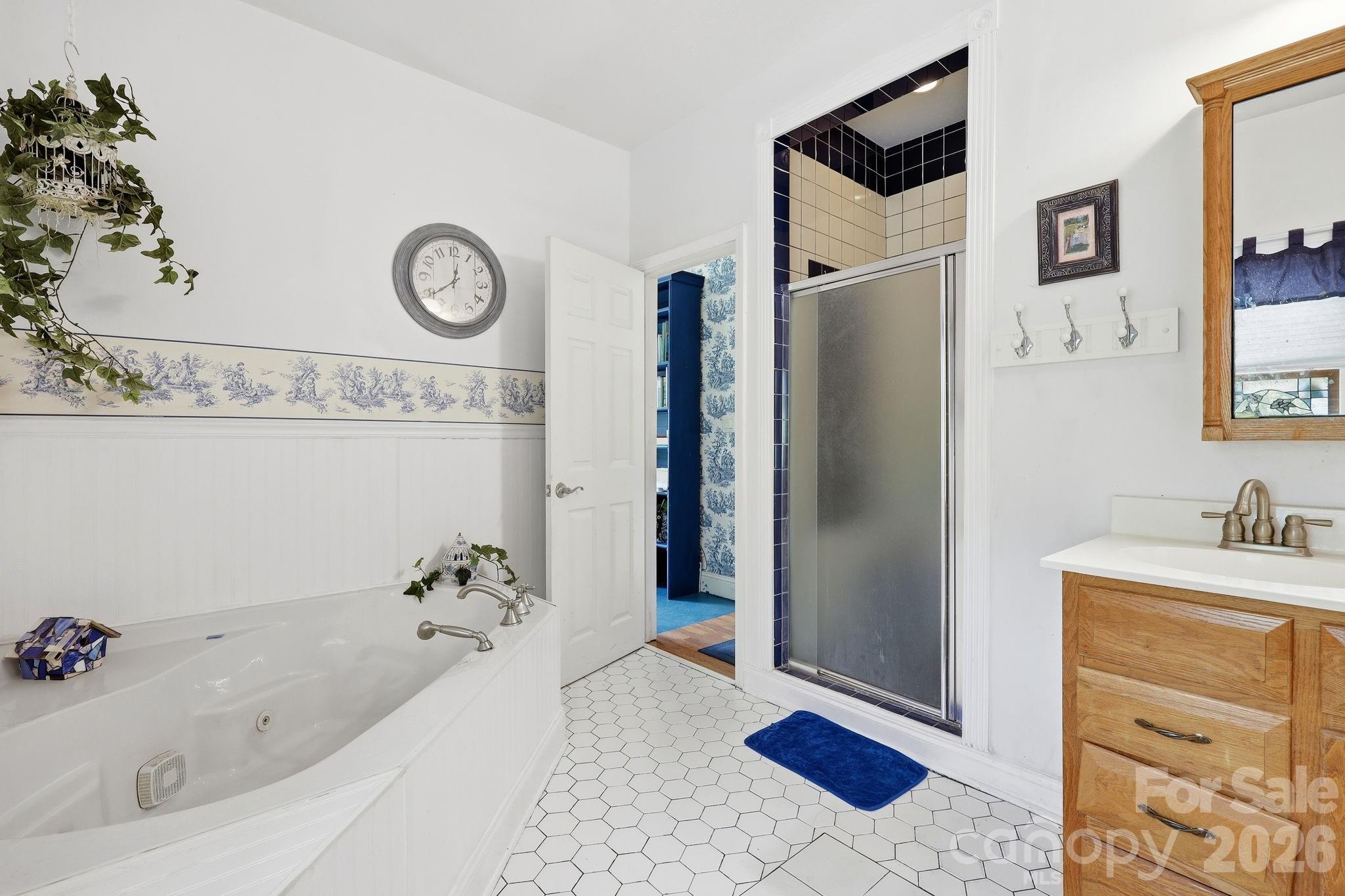 2225 Bald Creek Road — Clyde