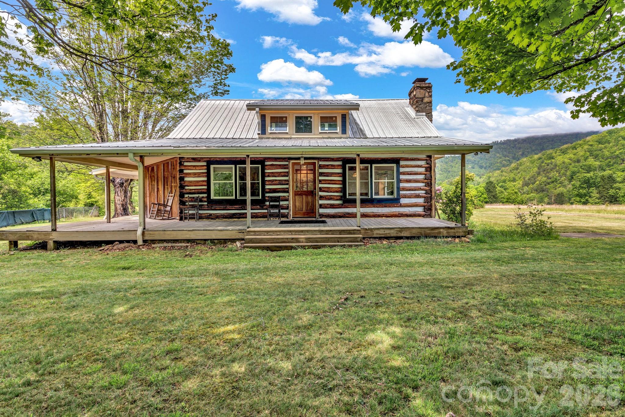 45 Sugar Cove Road — Weaverville