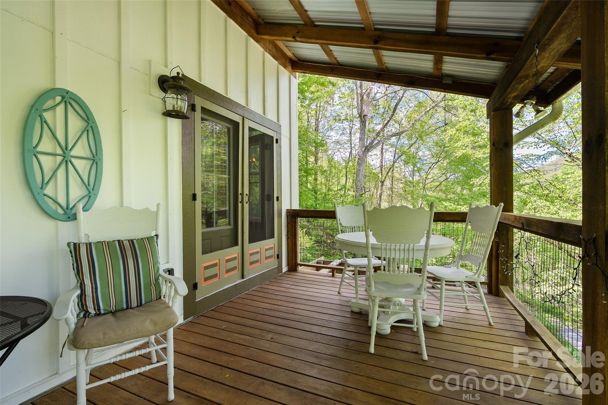 580 Split Pine Cove — Clyde