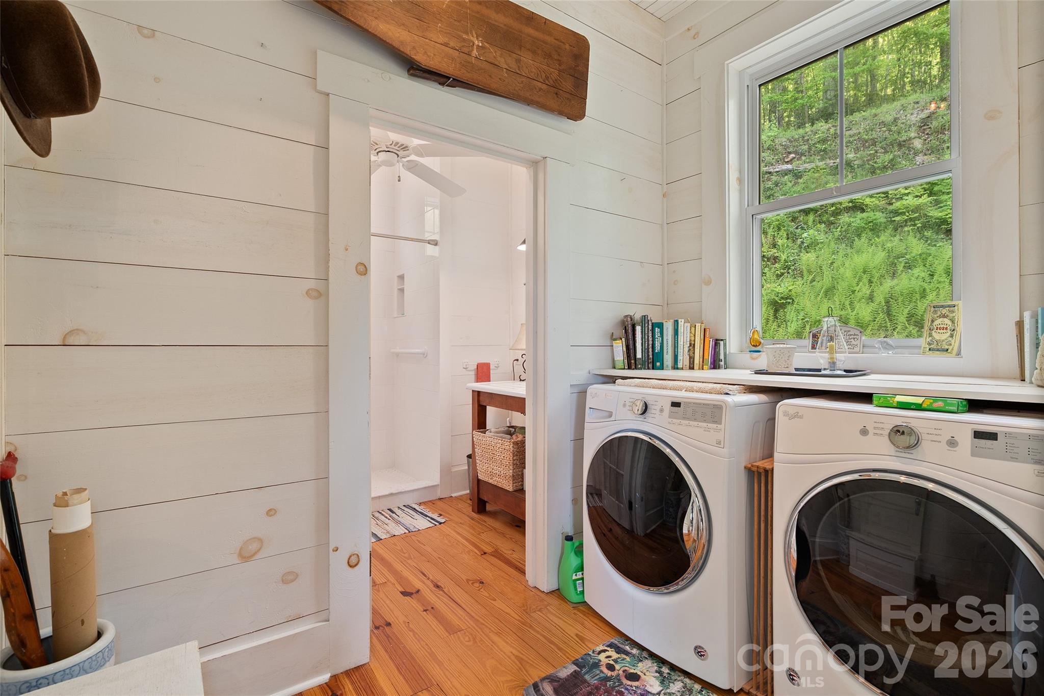 580 Split Pine Cove — Clyde