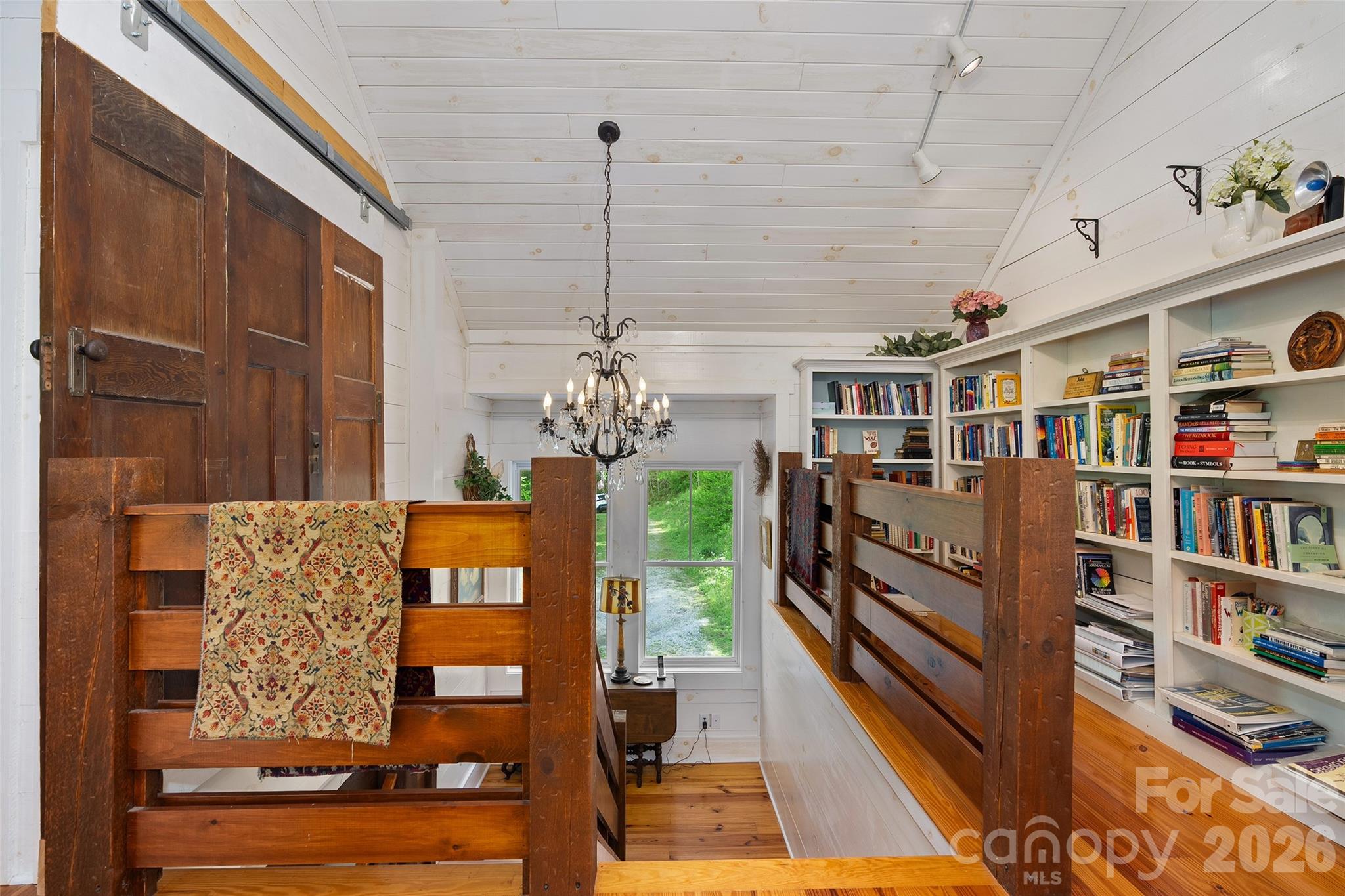 580 Split Pine Cove — Clyde