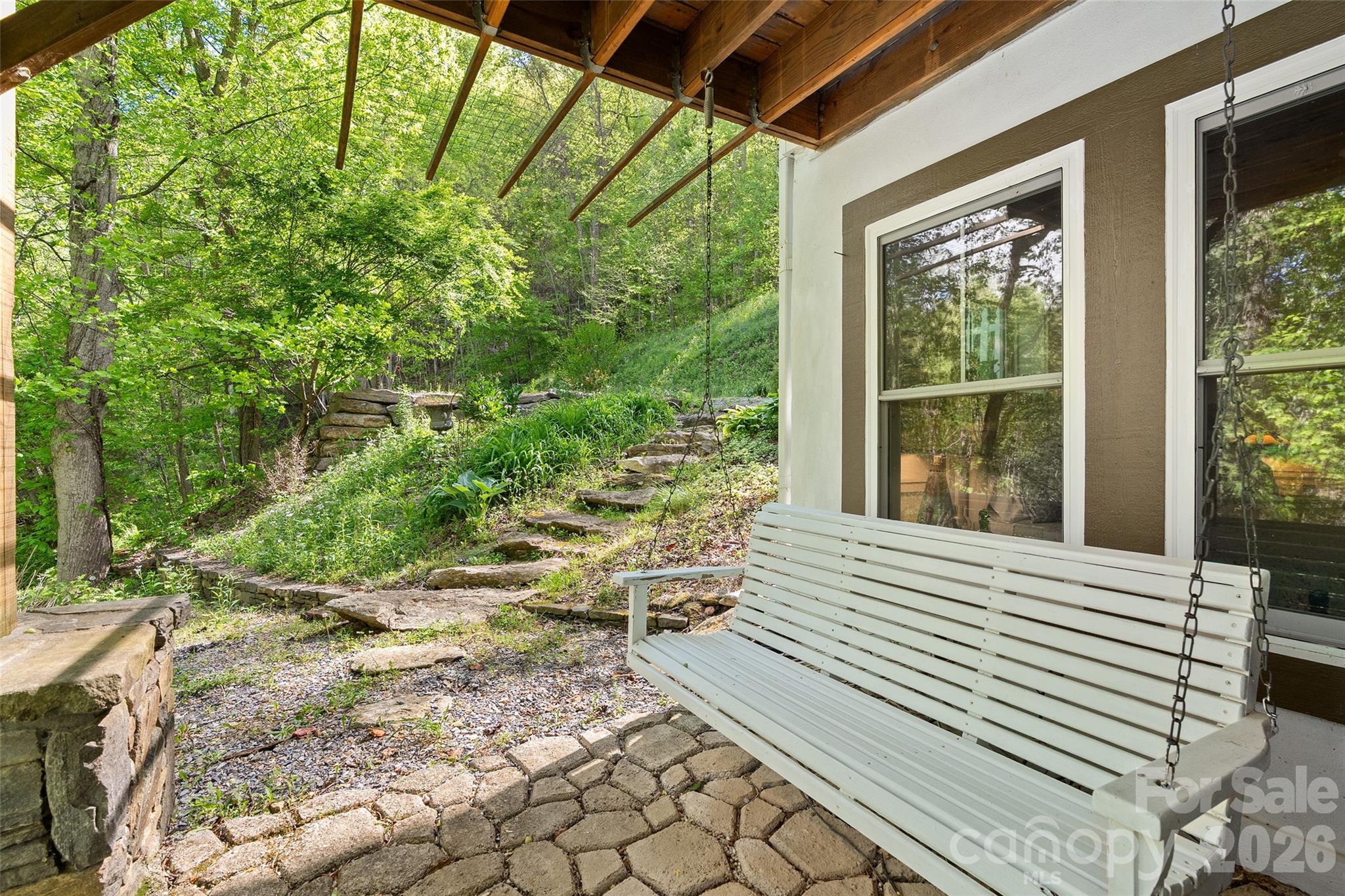 580 Split Pine Cove — Clyde