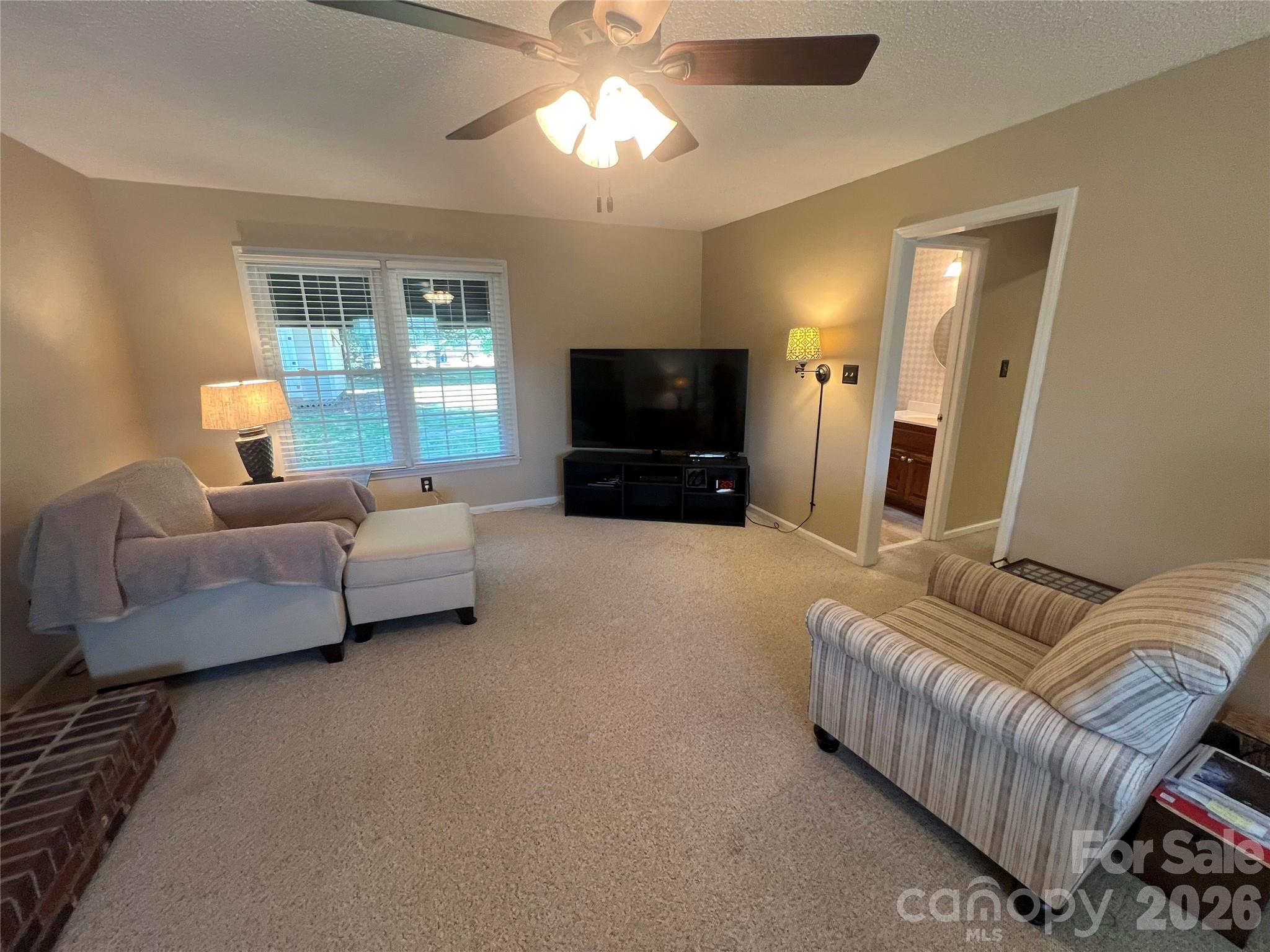 837 Deerfield Drive — Mount Holly