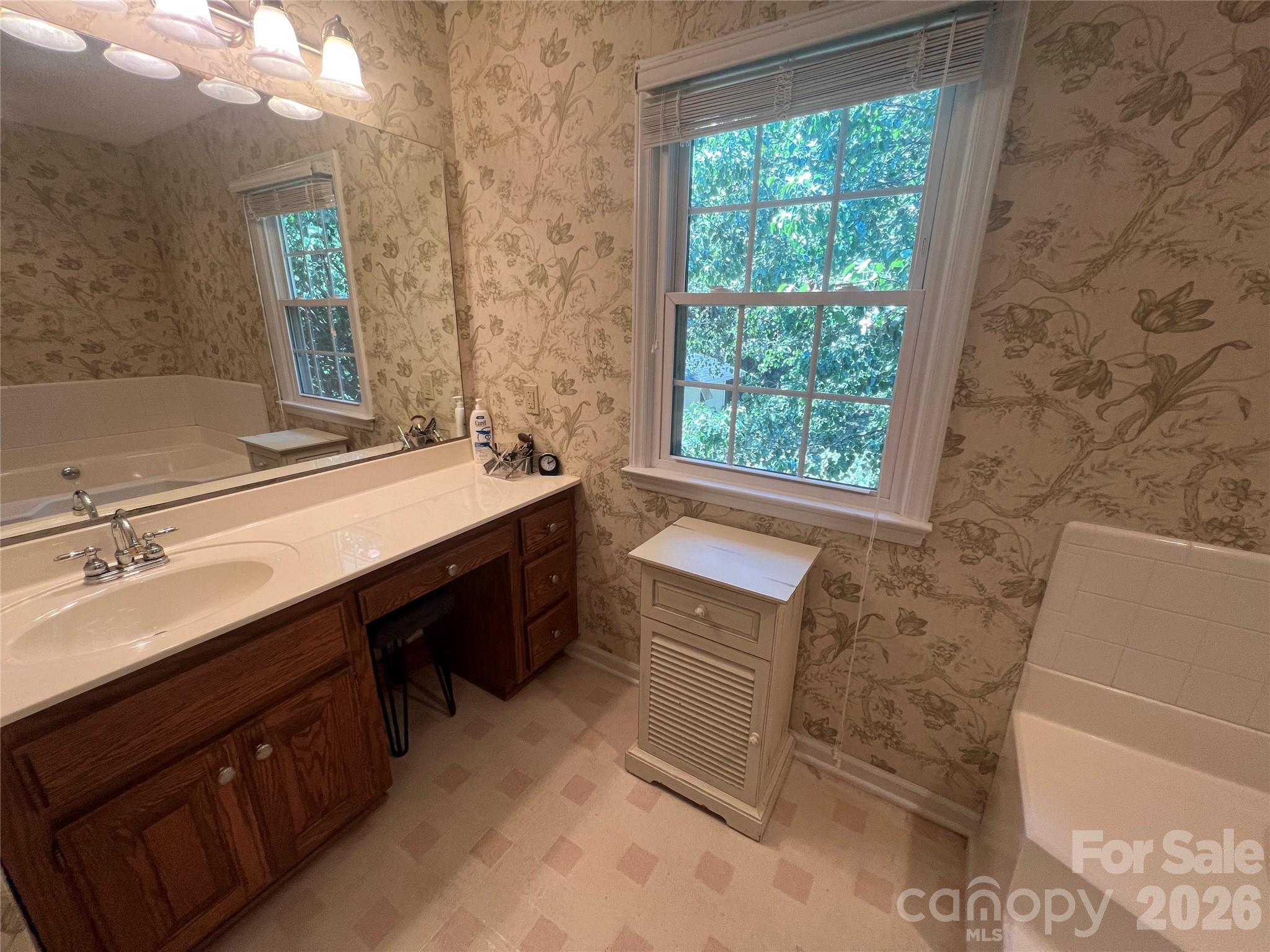 837 Deerfield Drive — Mount Holly
