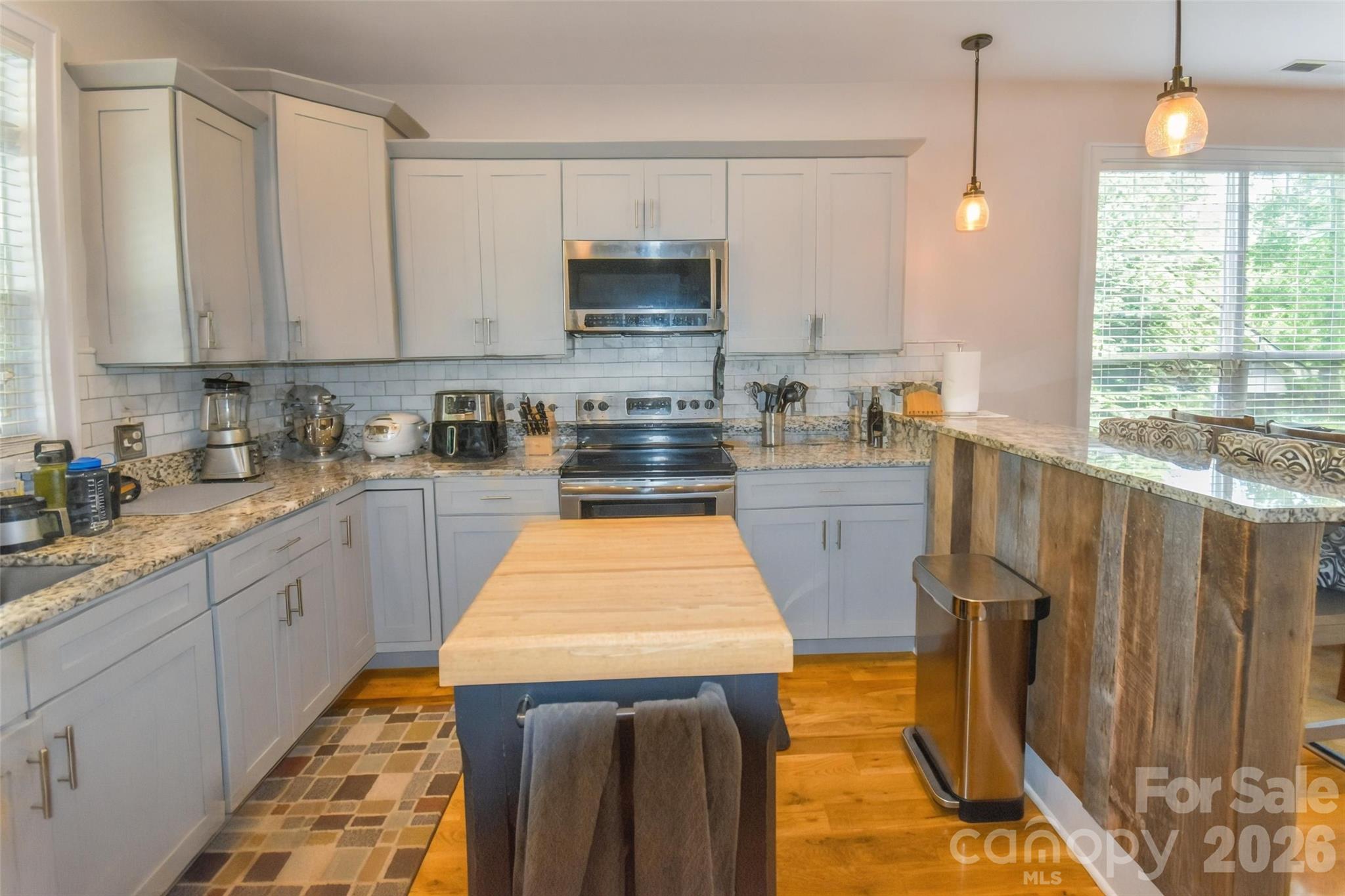 123 White Oak Road Extension — Arden