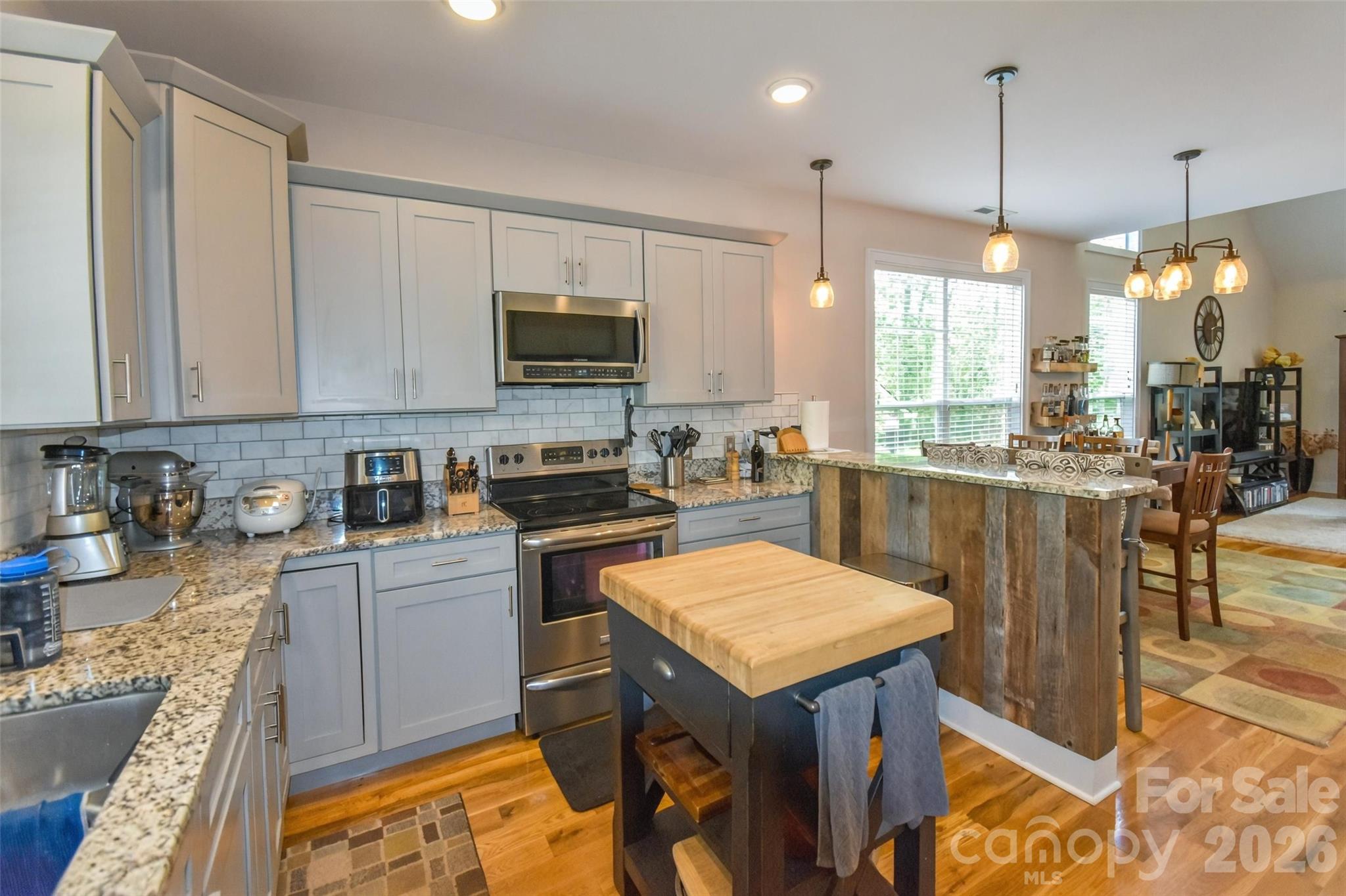 123 White Oak Road Extension — Arden