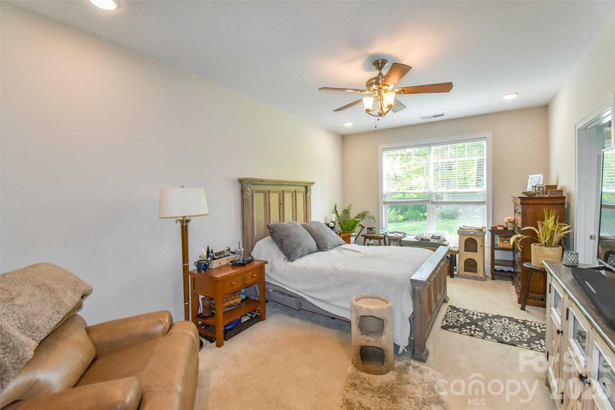 123 White Oak Road Extension — Arden