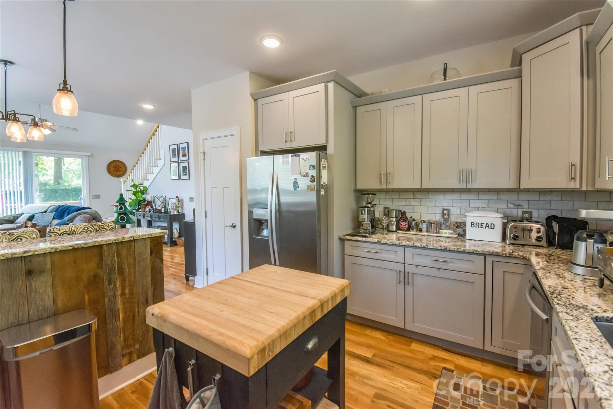 123 White Oak Road Extension — Arden