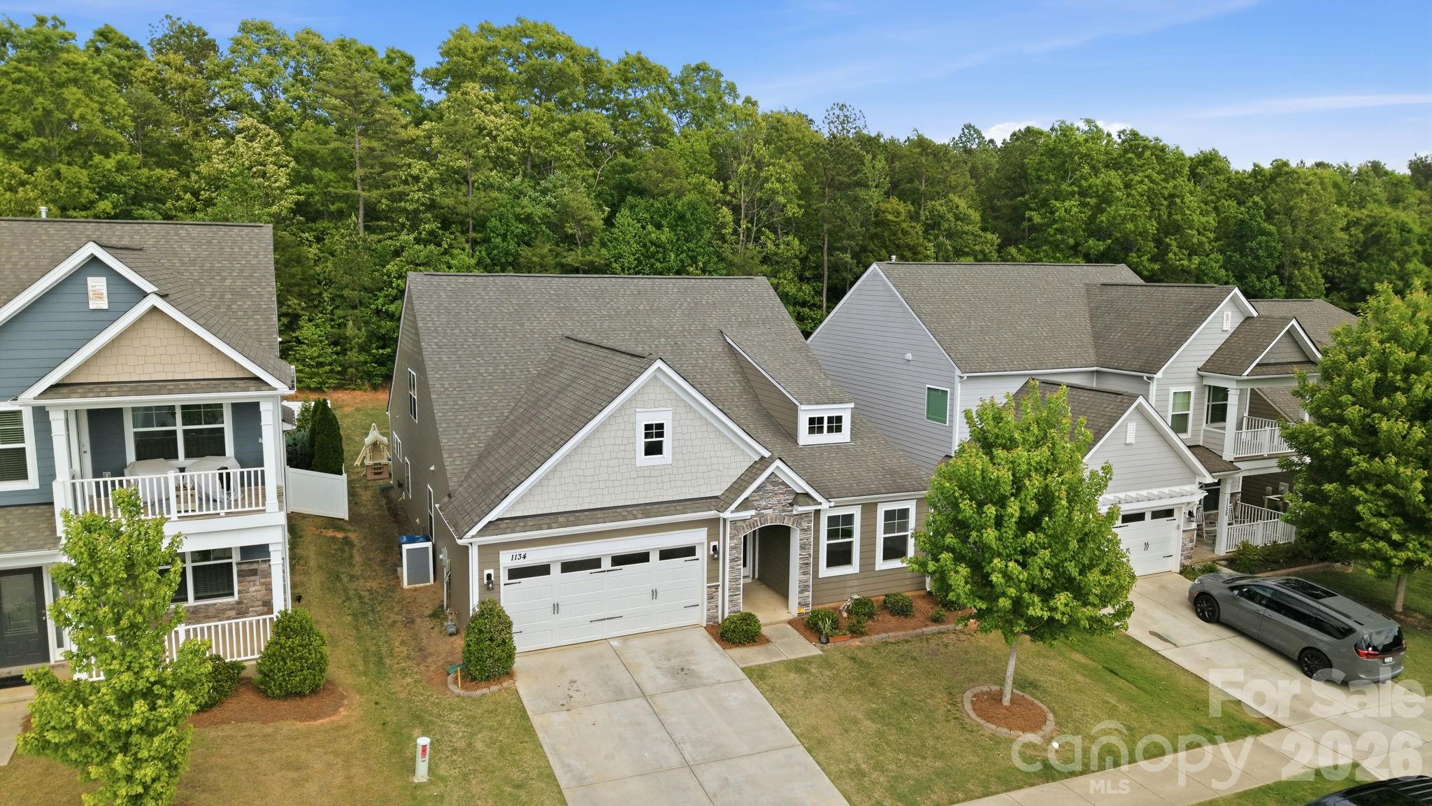 1134 Baldwin Drive — Lancaster