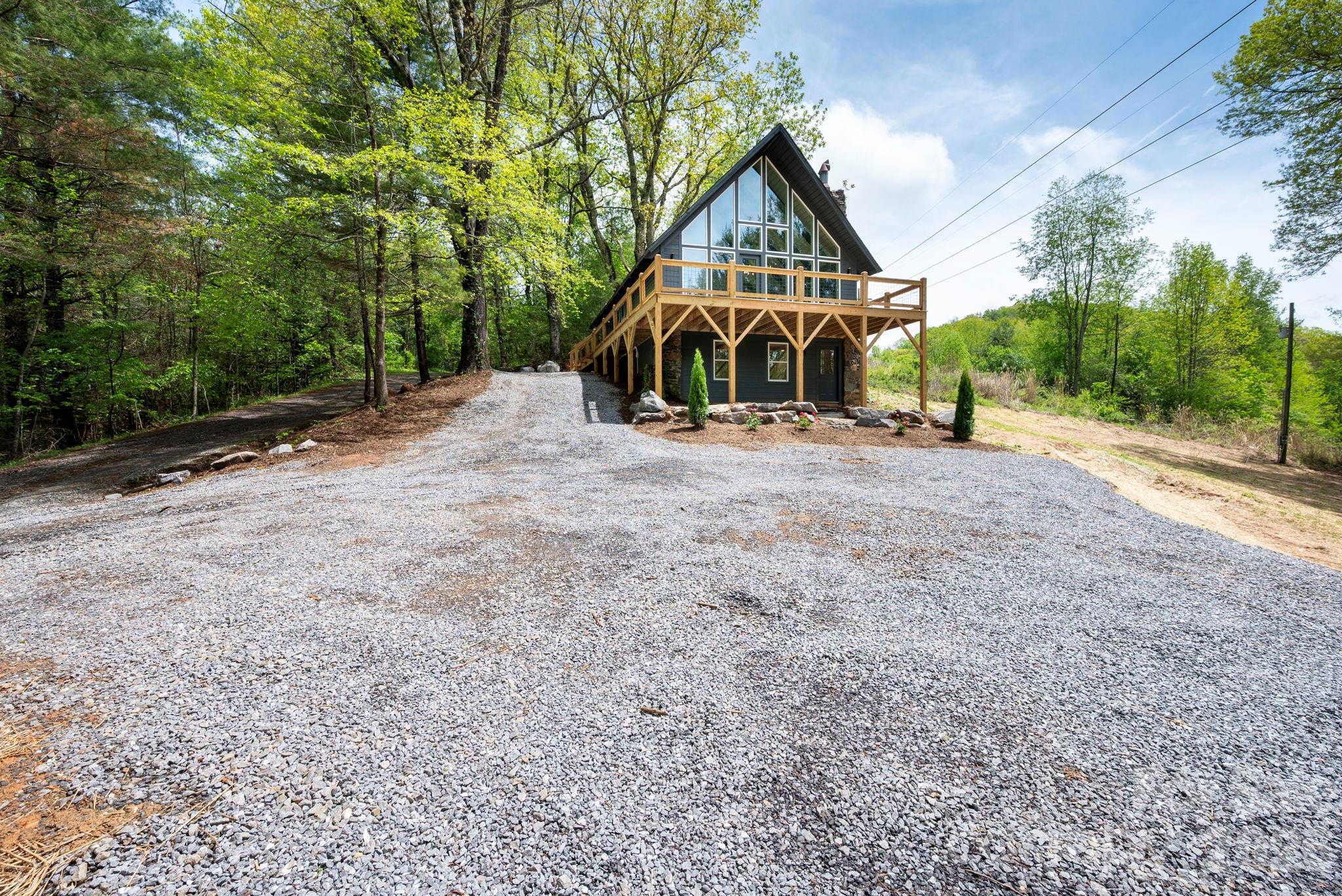 93 Horse Ring Drive — Burnsville