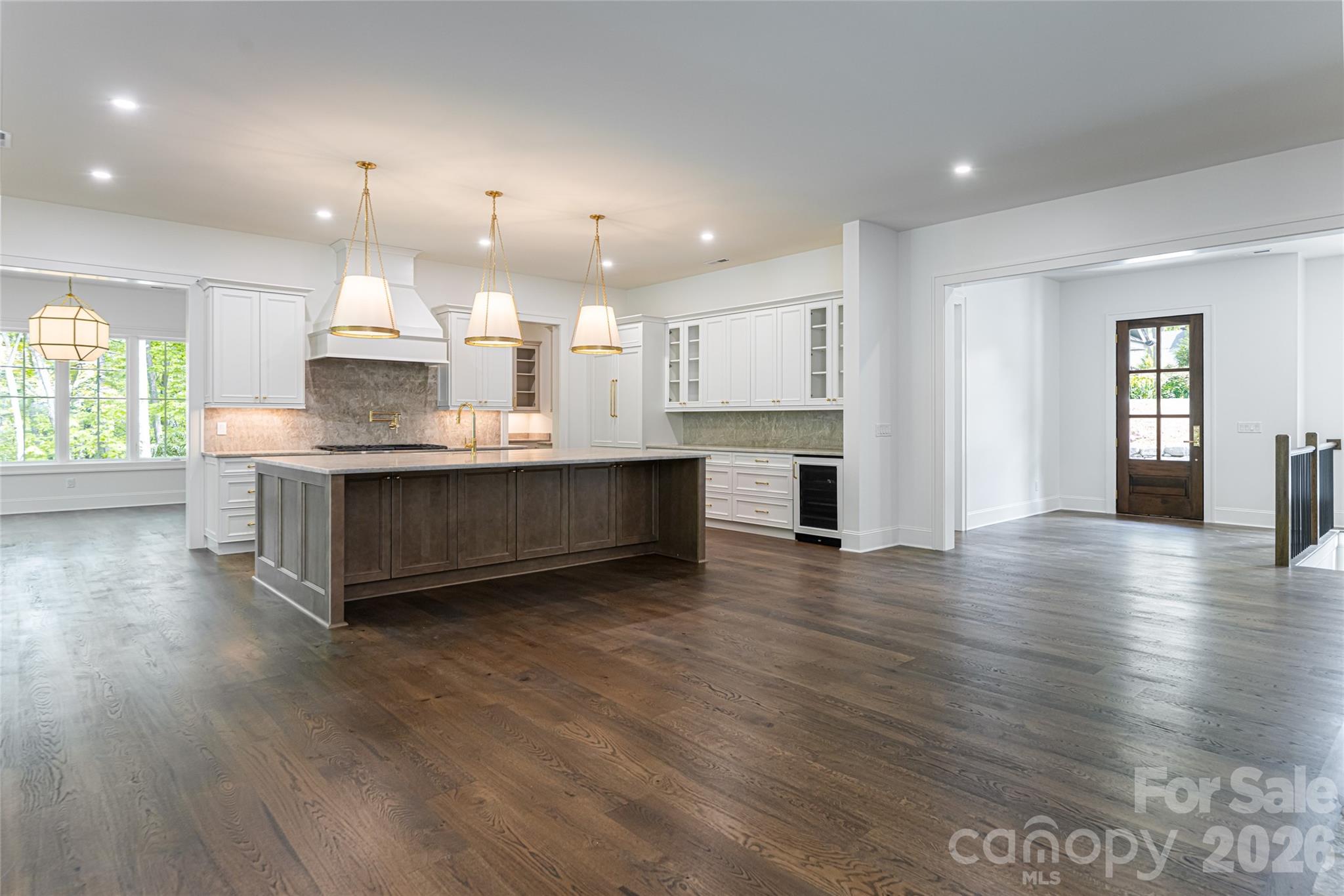 99 Little Cherokee Ridge — Hendersonville
