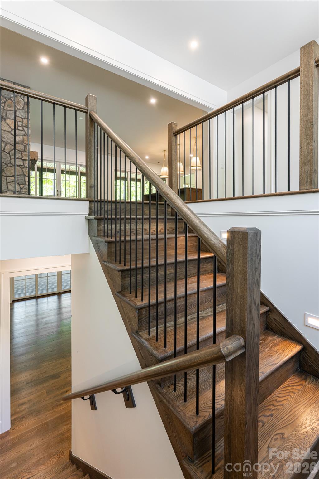 99 Little Cherokee Ridge — Hendersonville