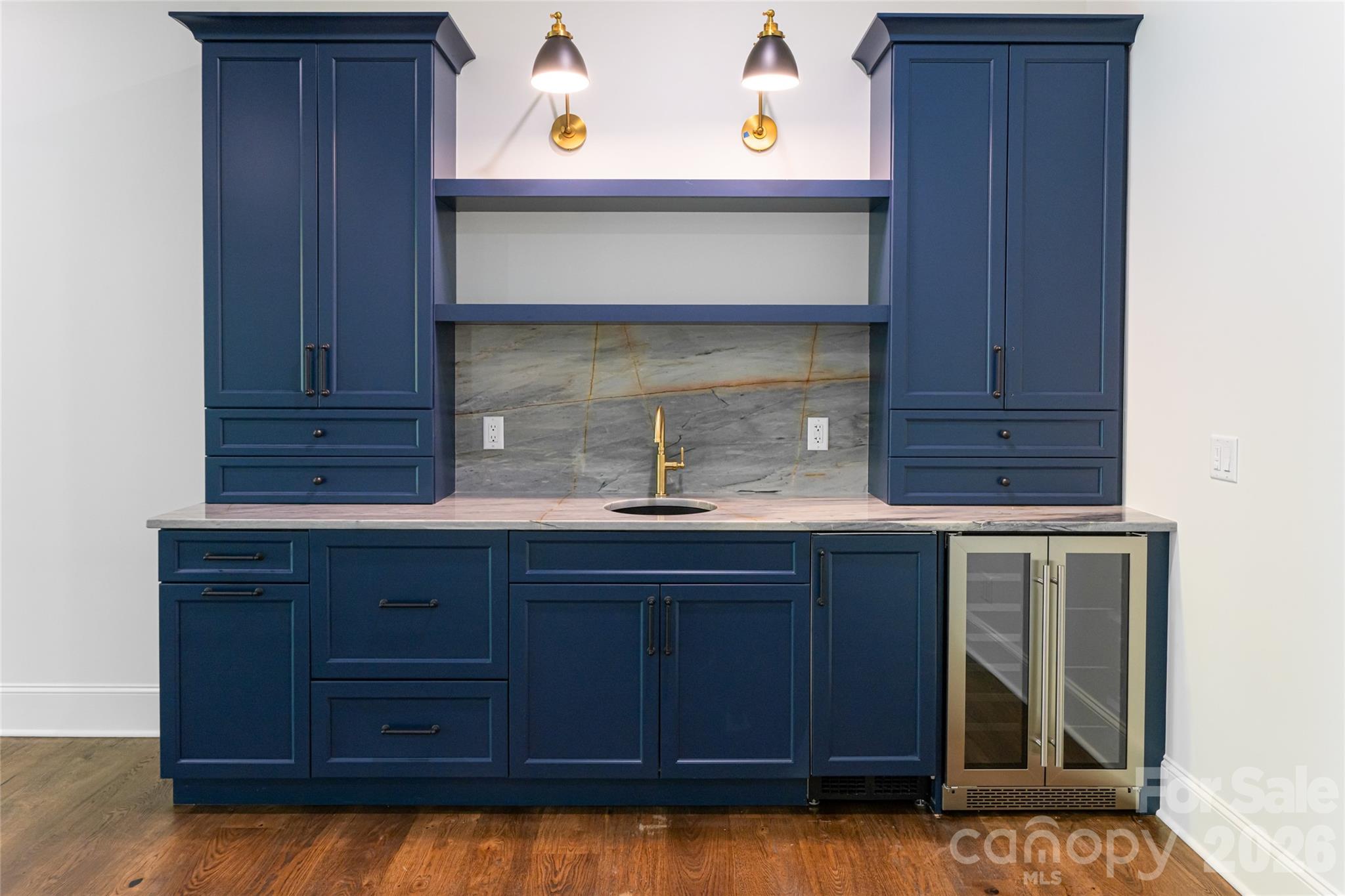 99 Little Cherokee Ridge — Hendersonville