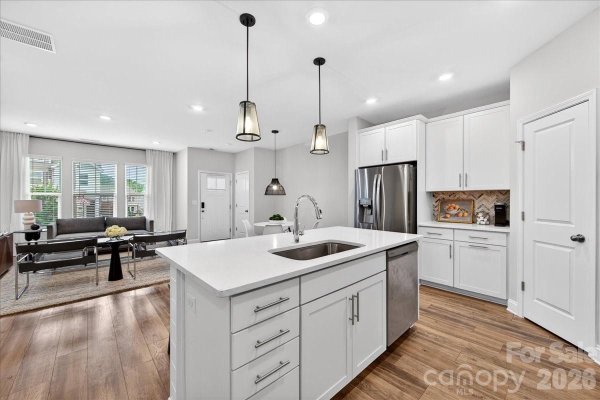 2510 Lydia Avenue — Charlotte