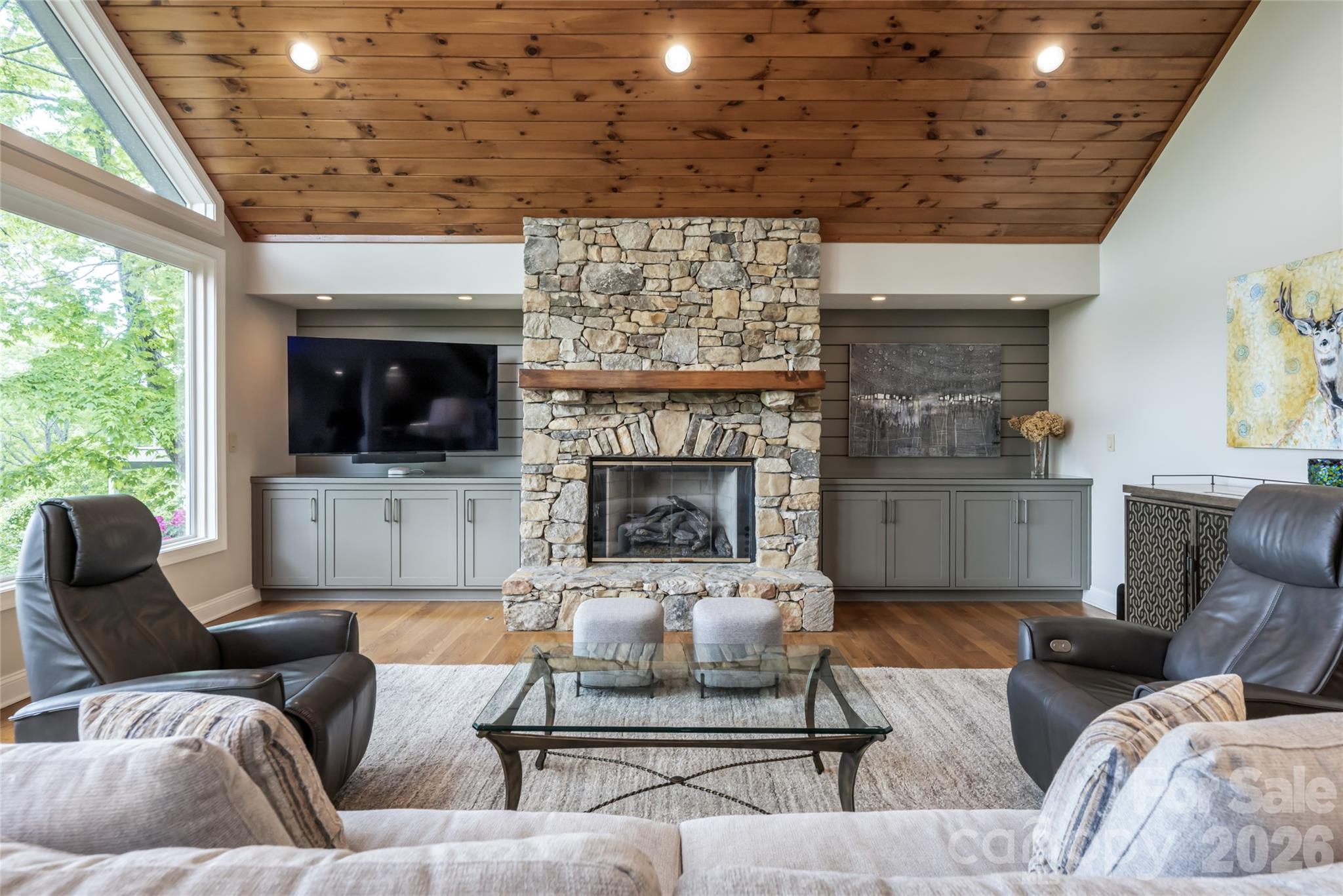12 Spring Ridge Lane — Hendersonville