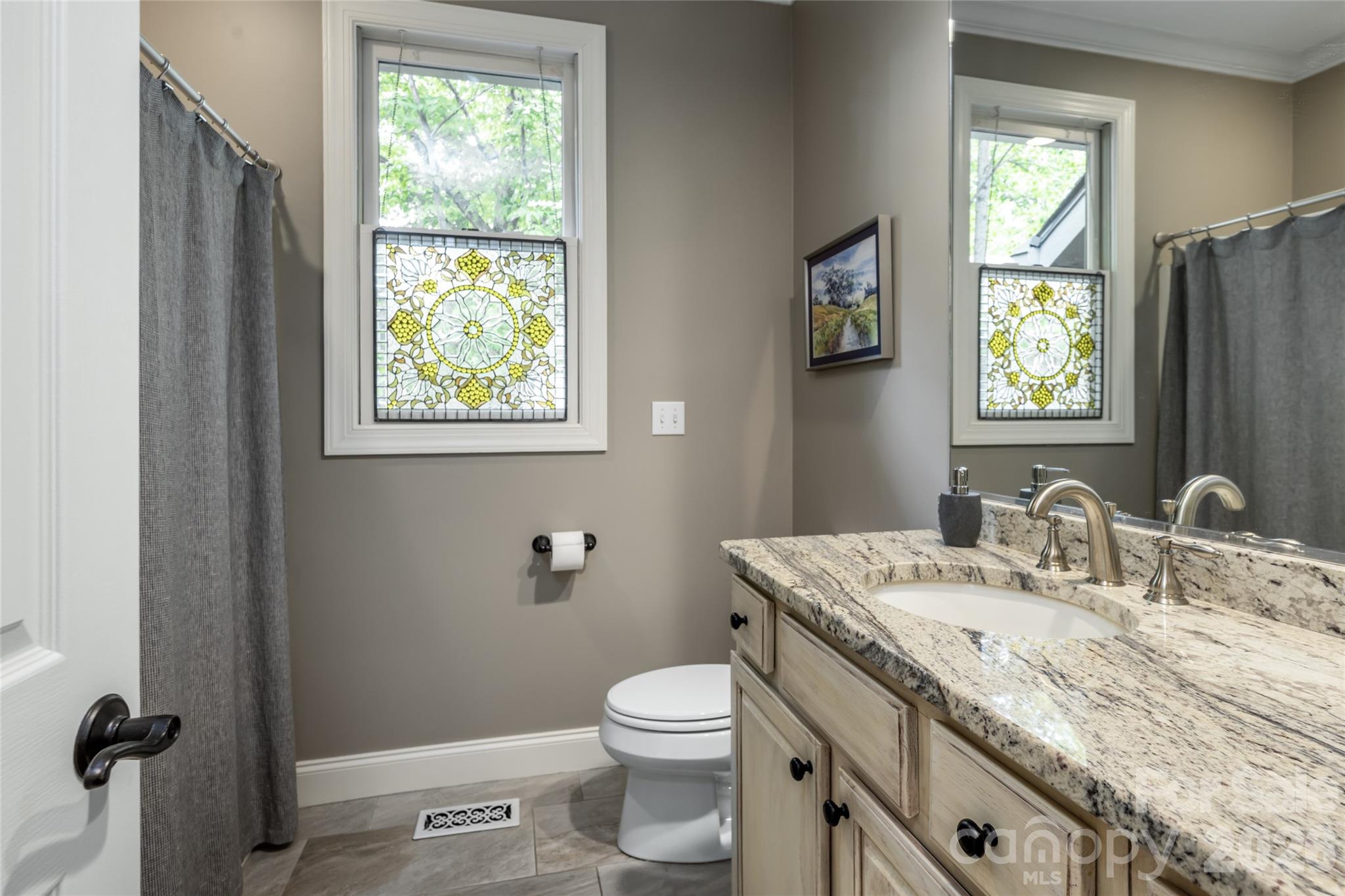 12 Spring Ridge Lane — Hendersonville