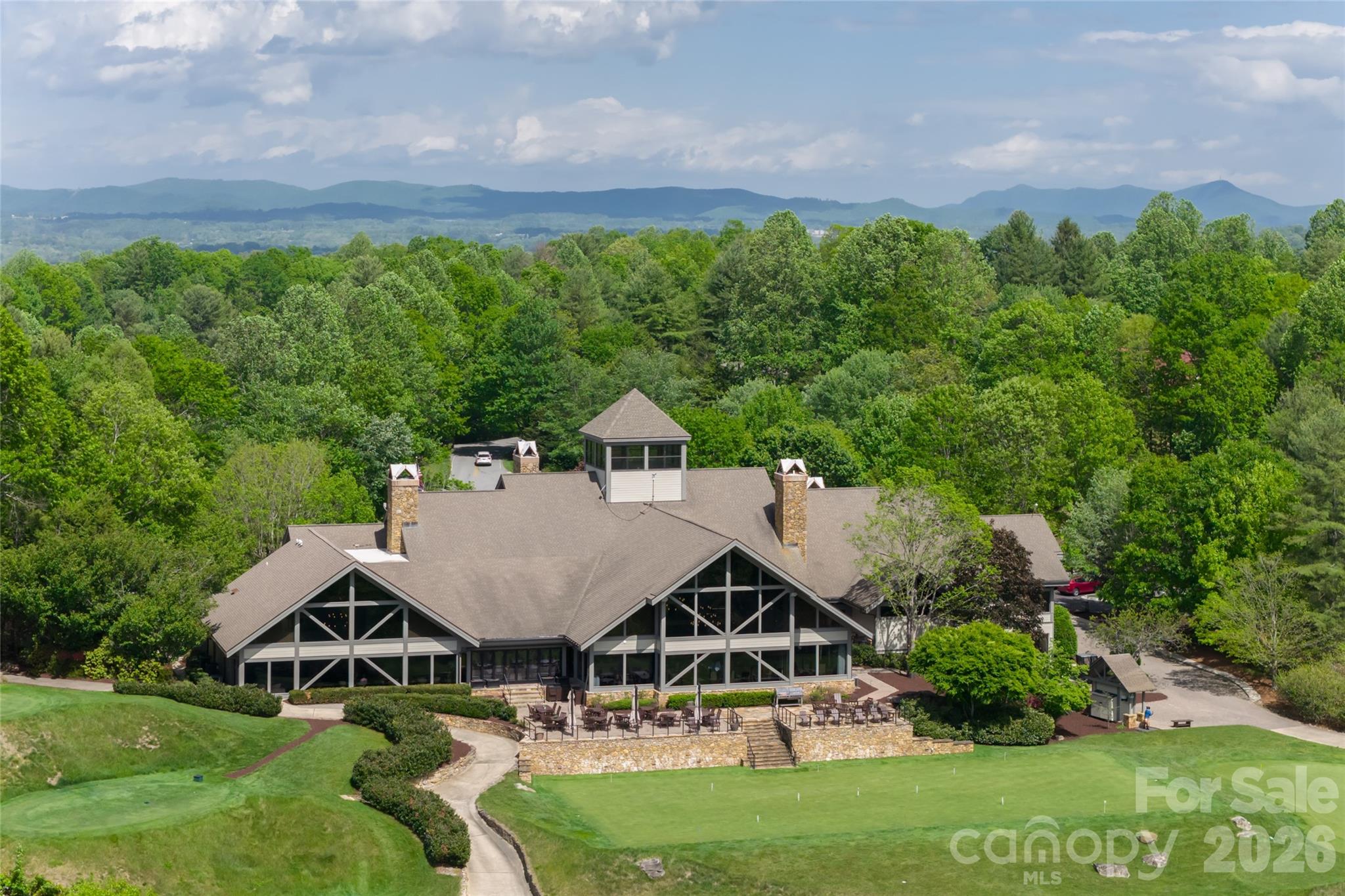 12 Spring Ridge Lane — Hendersonville