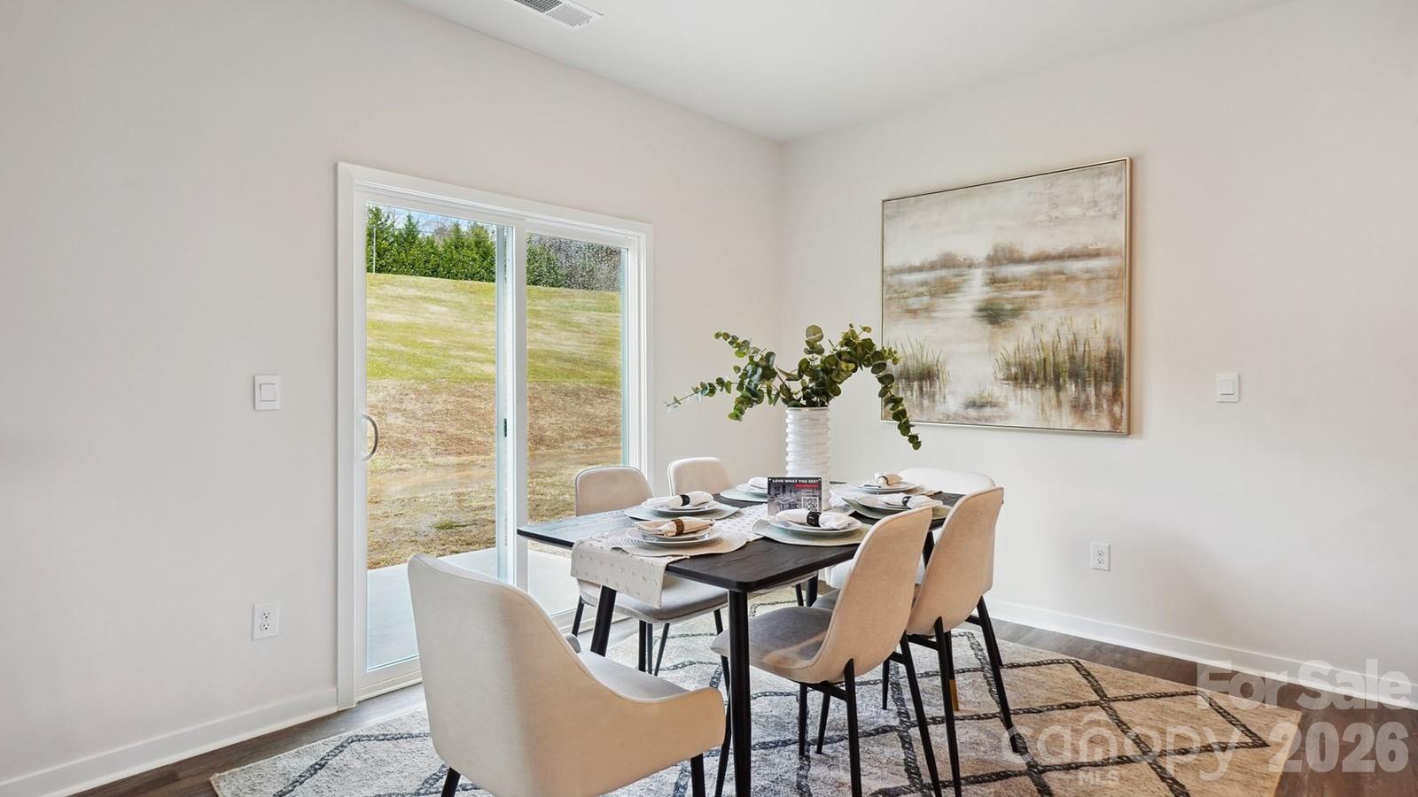 627 Country Oak Drive — Asheville