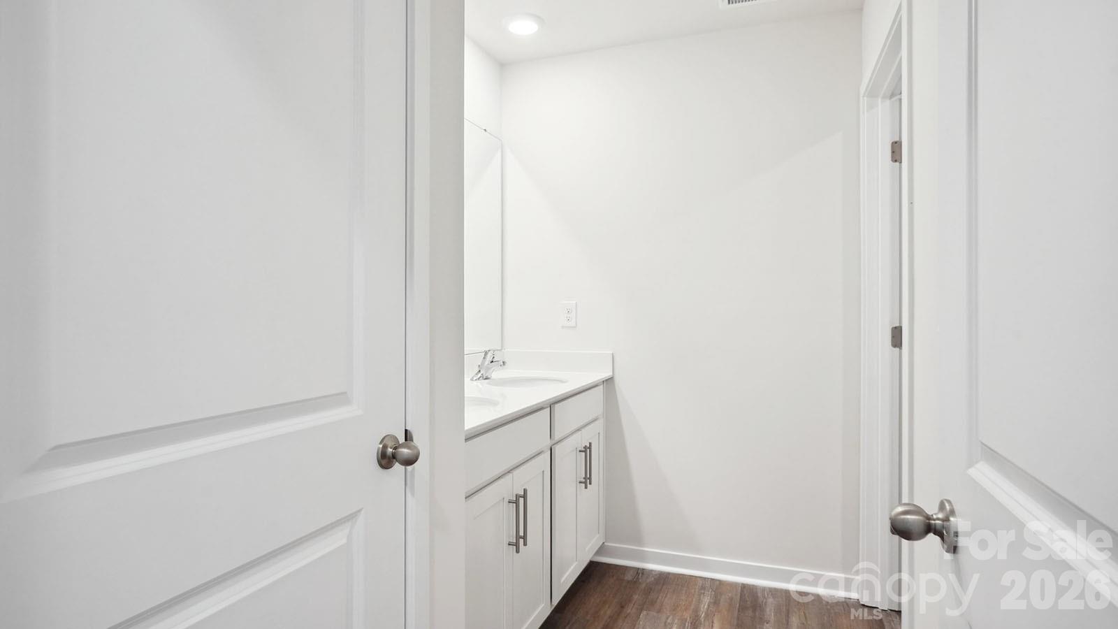 627 Country Oak Drive — Asheville