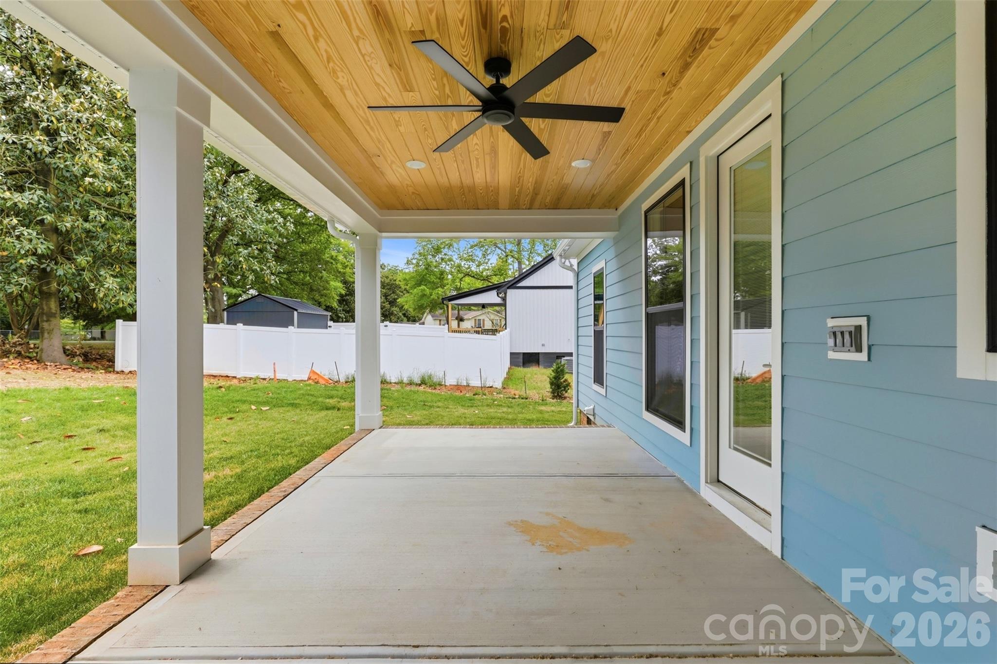 1860 Twin Lakes Road — Rock Hill