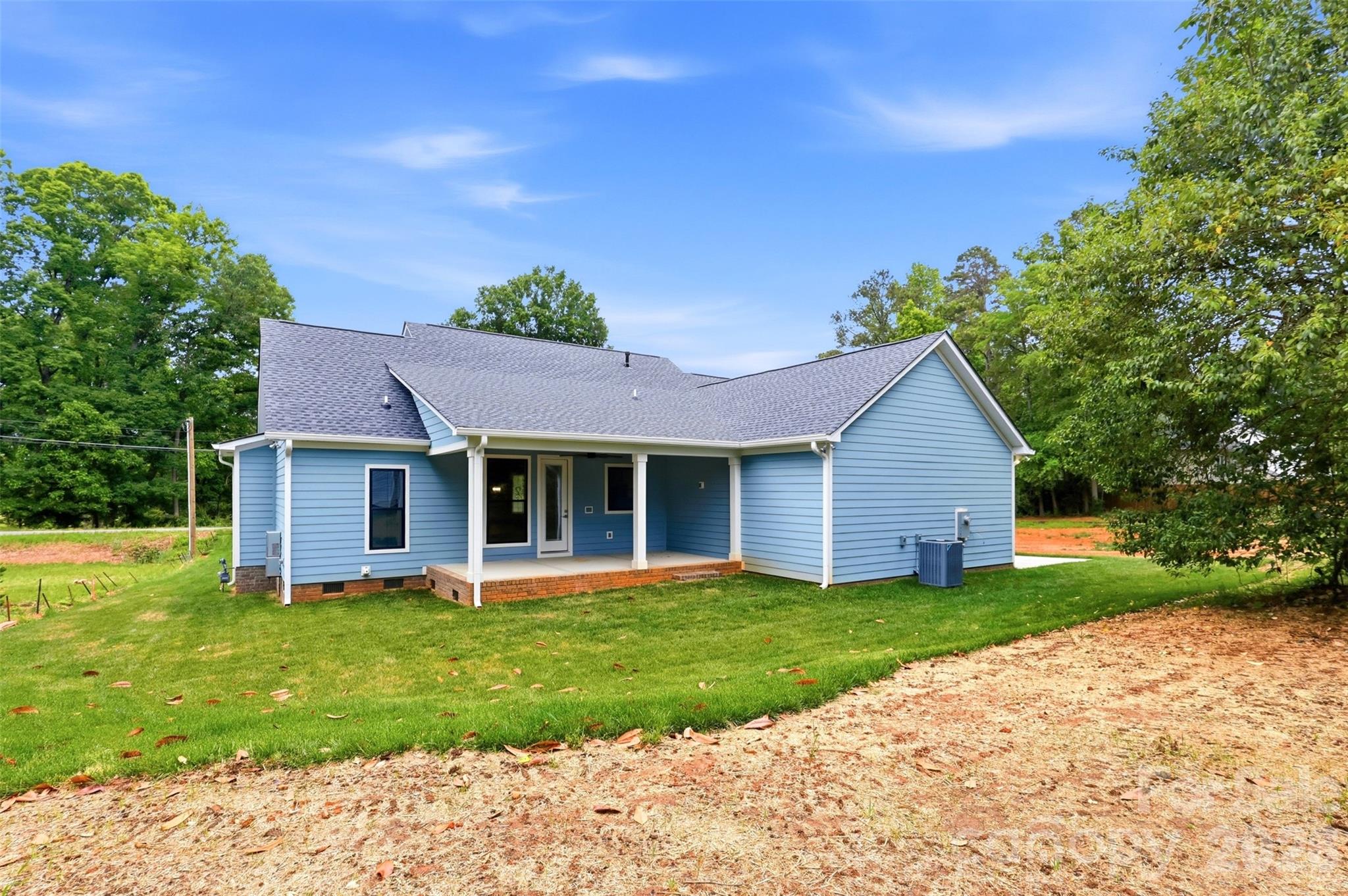 1860 Twin Lakes Road — Rock Hill