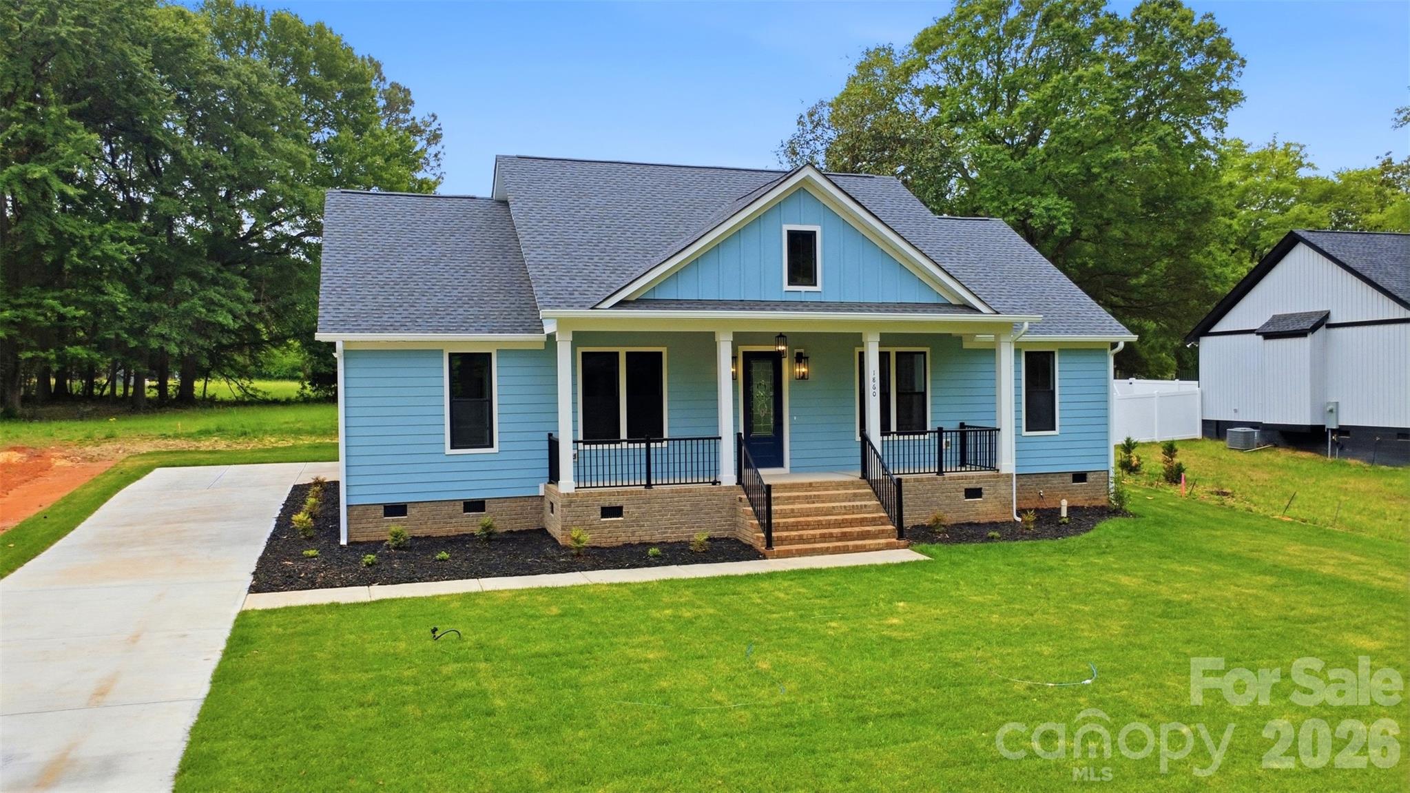 1860 Twin Lakes Road — Rock Hill