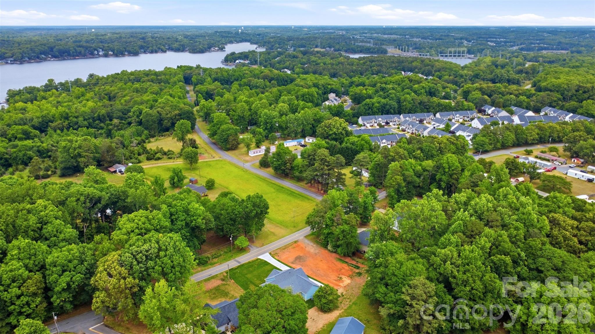 1860 Twin Lakes Road — Rock Hill
