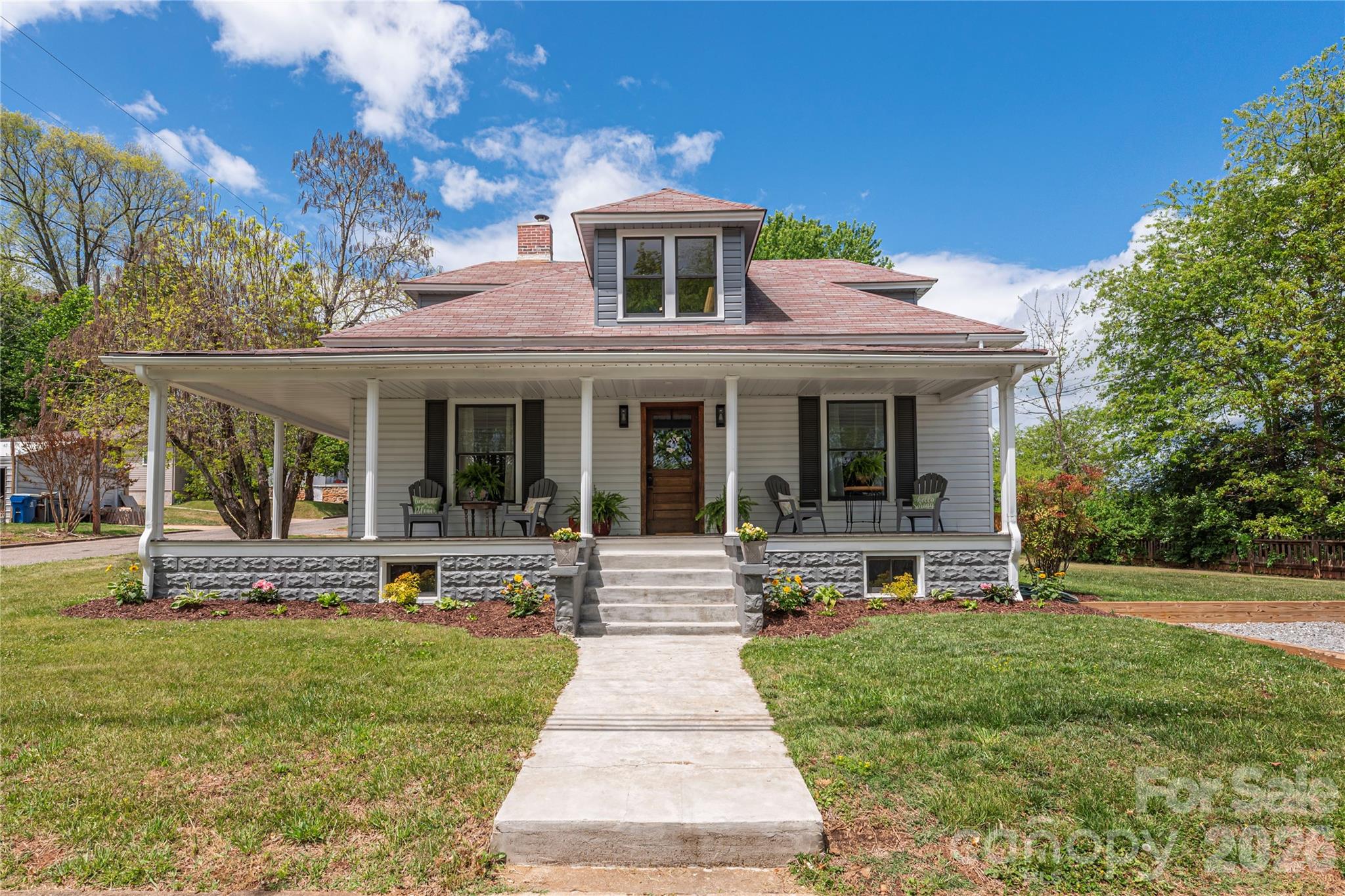 163 Pharr Street — Canton